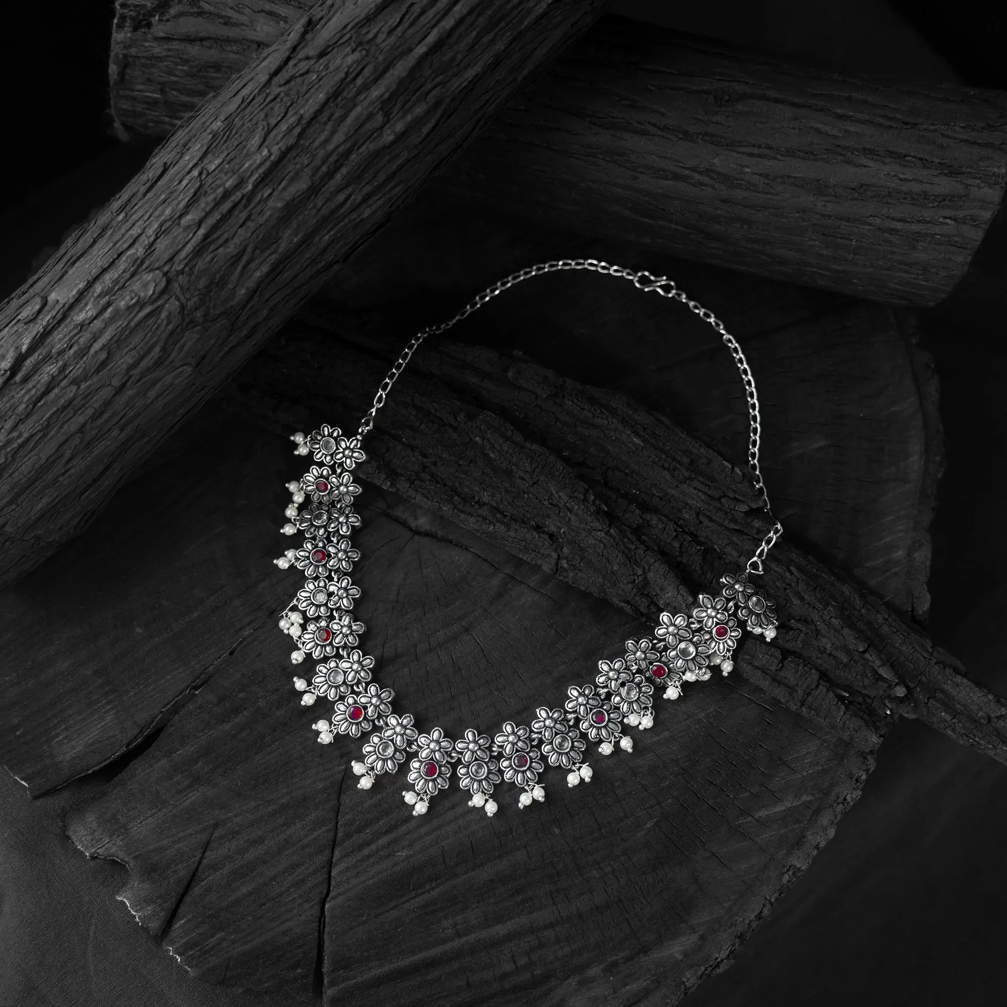 Red - Saanjh Bela Flower Oxidised Necklace Set sold by Itokri product image thumbnail 2