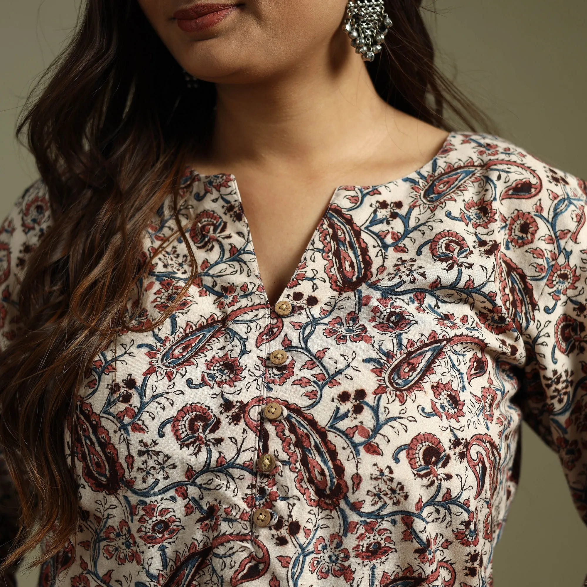 Beige - Pedana Block Print Natural Dyed Cotton Short Kalamkari Kurta 14 sold by Itokri product image thumbnail 4