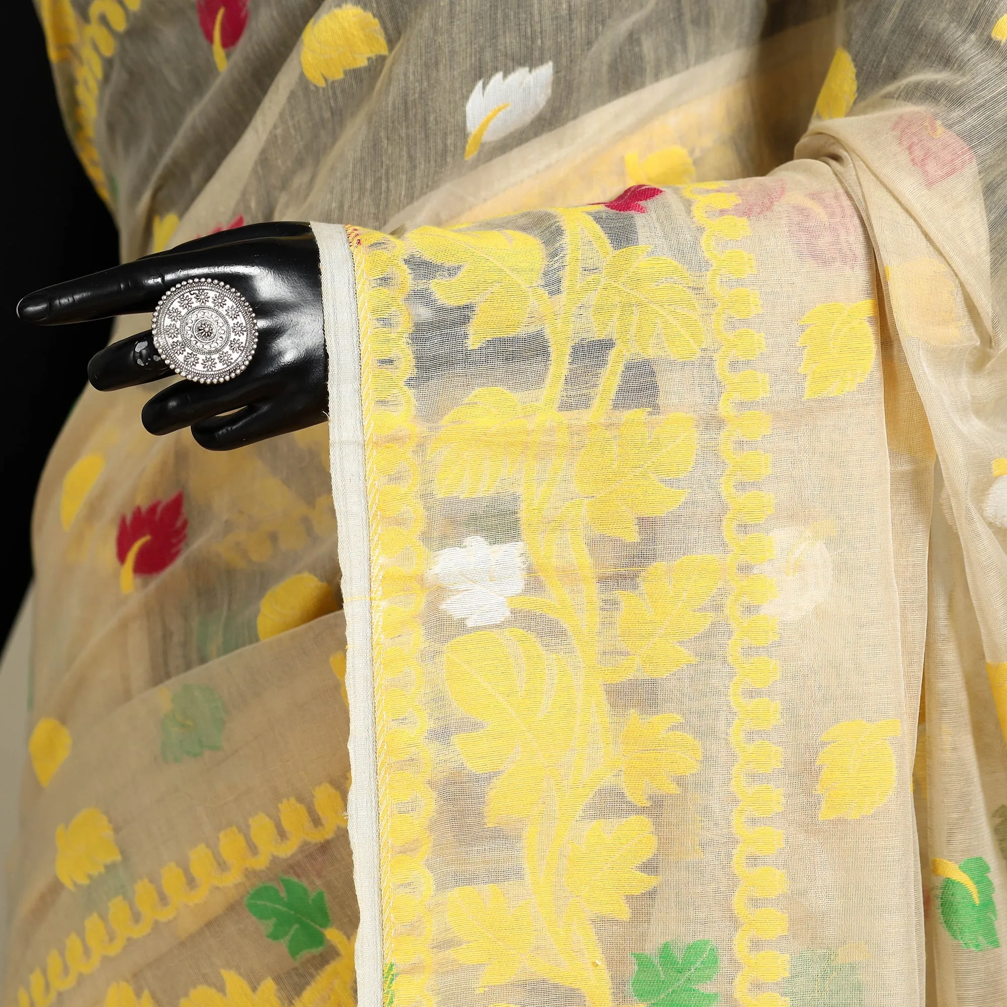 Beige - Silk Cotton Dhakai Jamdani Saree 04 sold by Itokri product image thumbnail 3