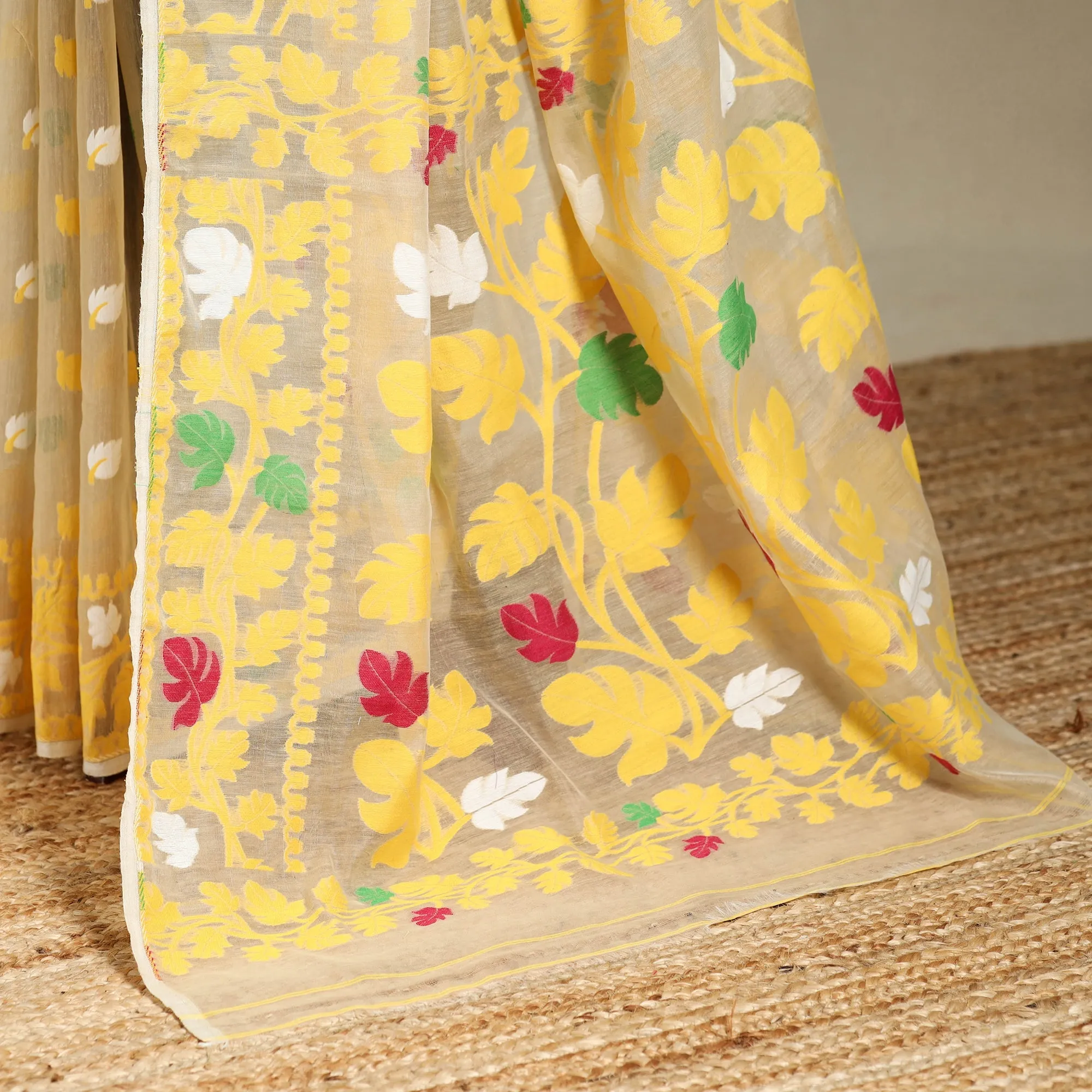 Beige - Silk Cotton Dhakai Jamdani Saree 04 sold by Itokri product image thumbnail 4