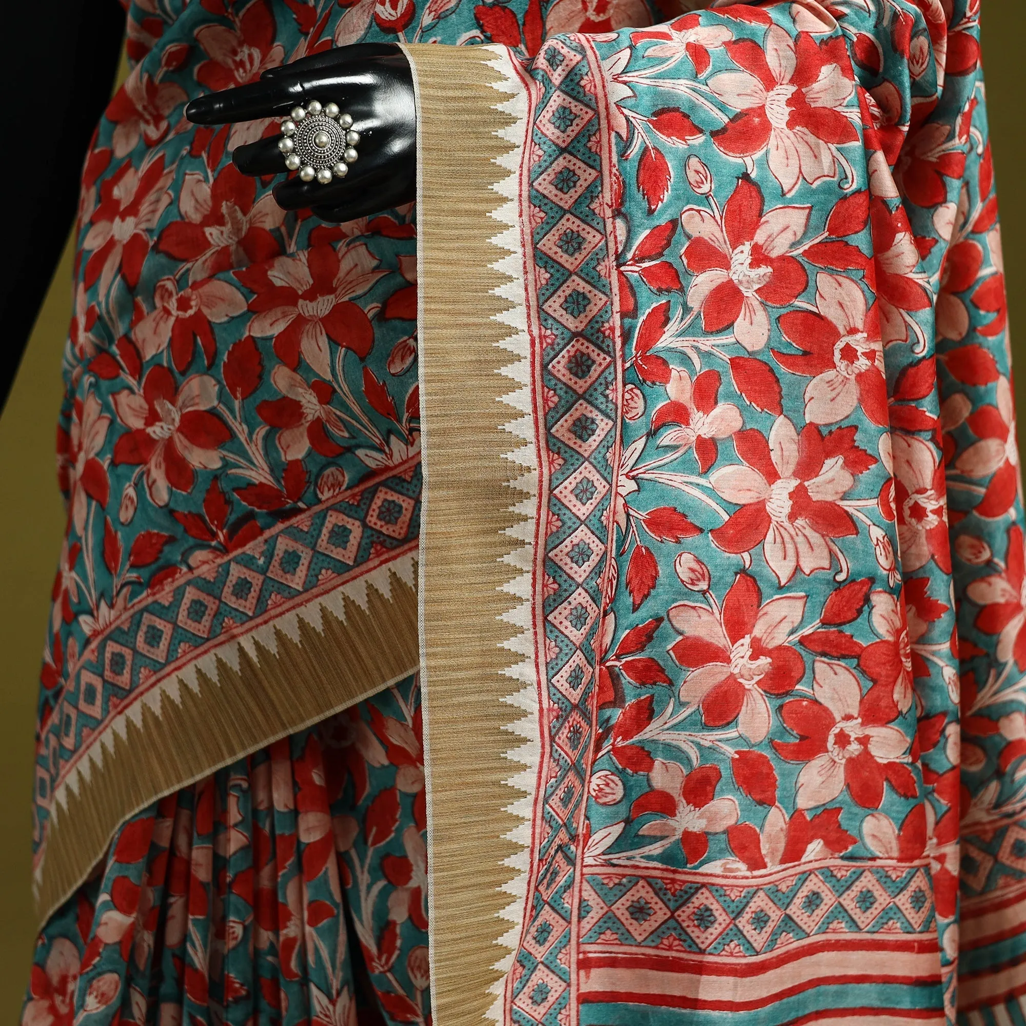 Red - Chanderi Silk Hand Block Print Sanganeri Saree with Ghicha Border 18 sold by Itokri product image thumbnail 3