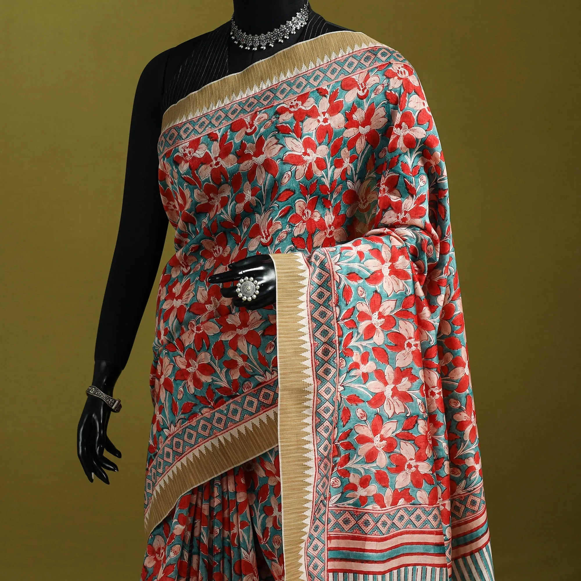 Red - Chanderi Silk Hand Block Print Sanganeri Saree with Ghicha Border 18 sold by Itokri product image thumbnail 2