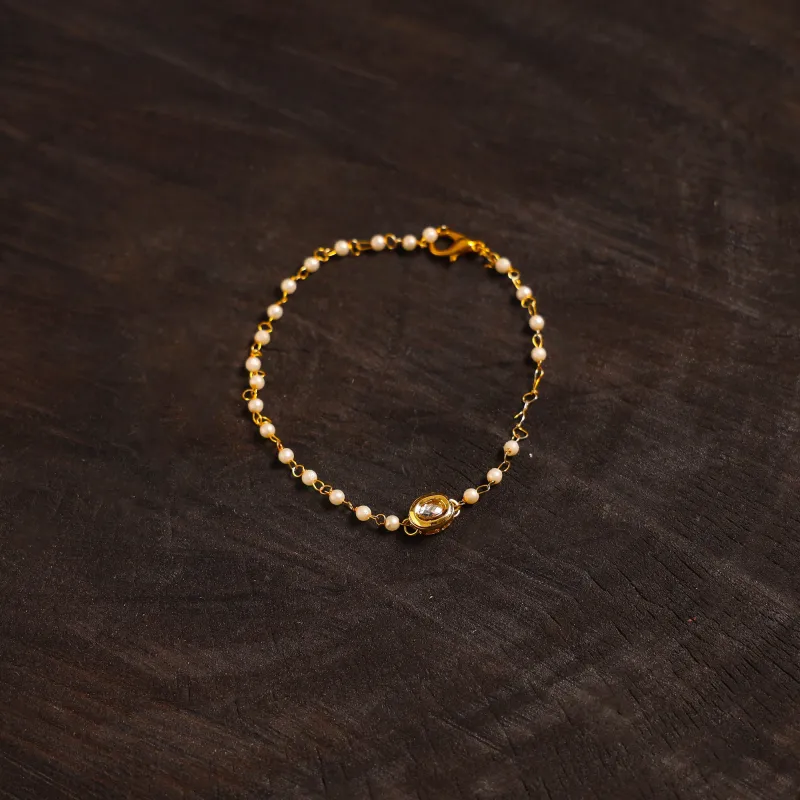 Handmade Kundan Work Bracelet 104 sold by Itokri