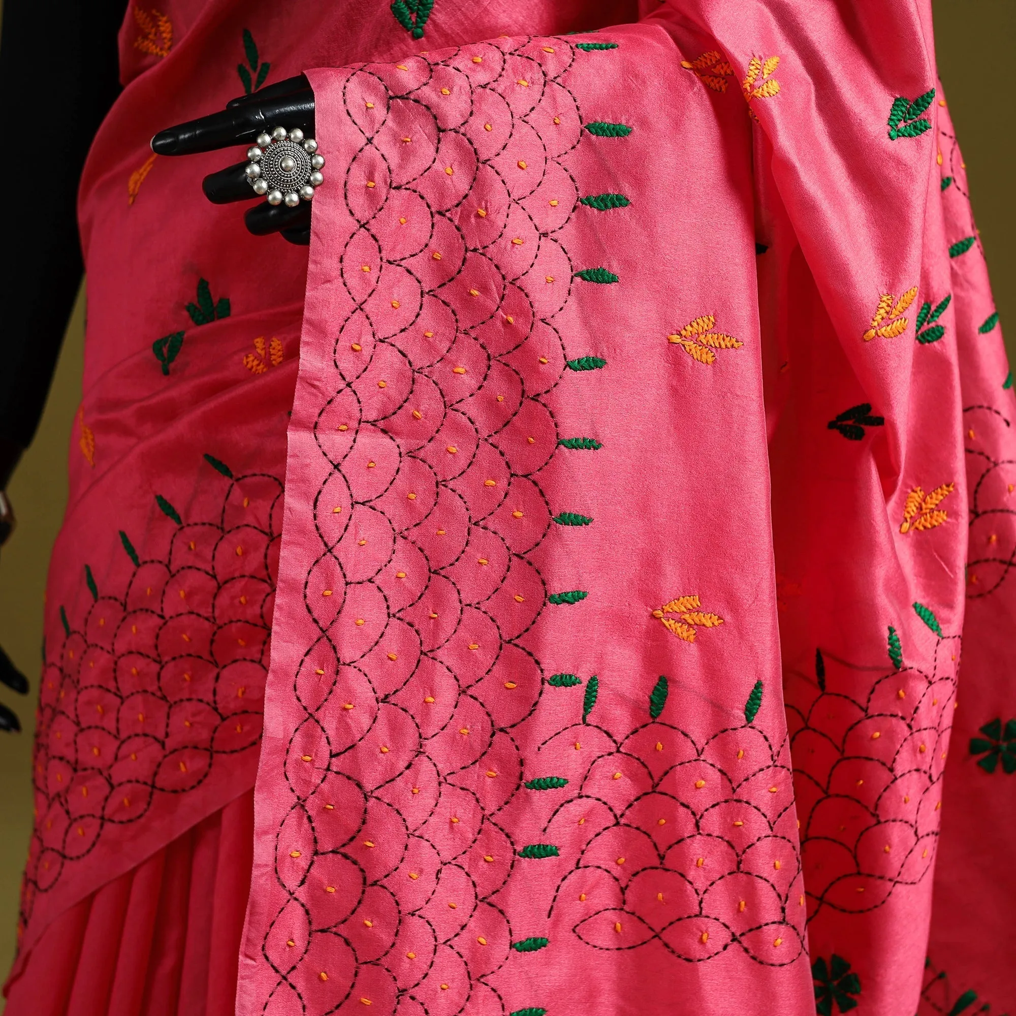 Pink - Bengal Hand Embroidery Silk Nakshi Kantha Saree 65 sold by Itokri product image thumbnail 3