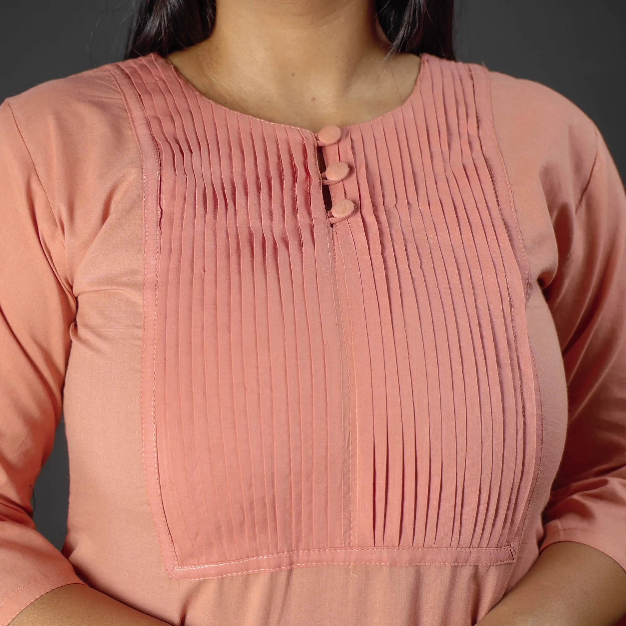 Peach - Plain Cotton Pintuck Long Straight Kurta sold by Itokri product image thumbnail 5