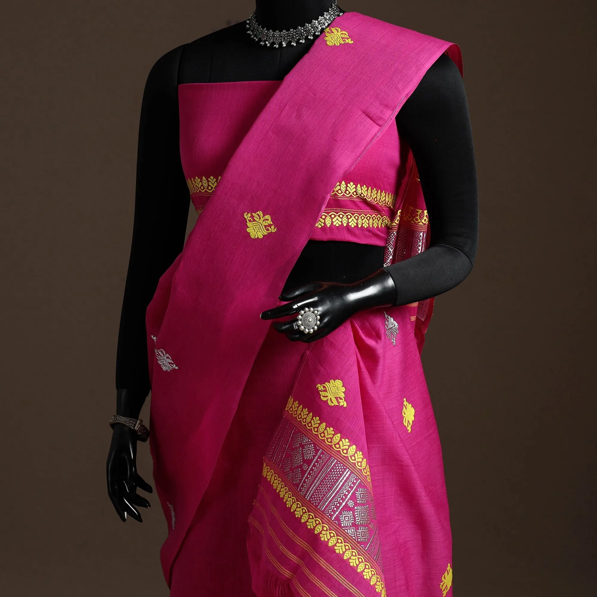 Pink - Assam Handloom Silk Cotton Mekhela Chador with Blouse Piece 01 sold by Itokri product image thumbnail 2