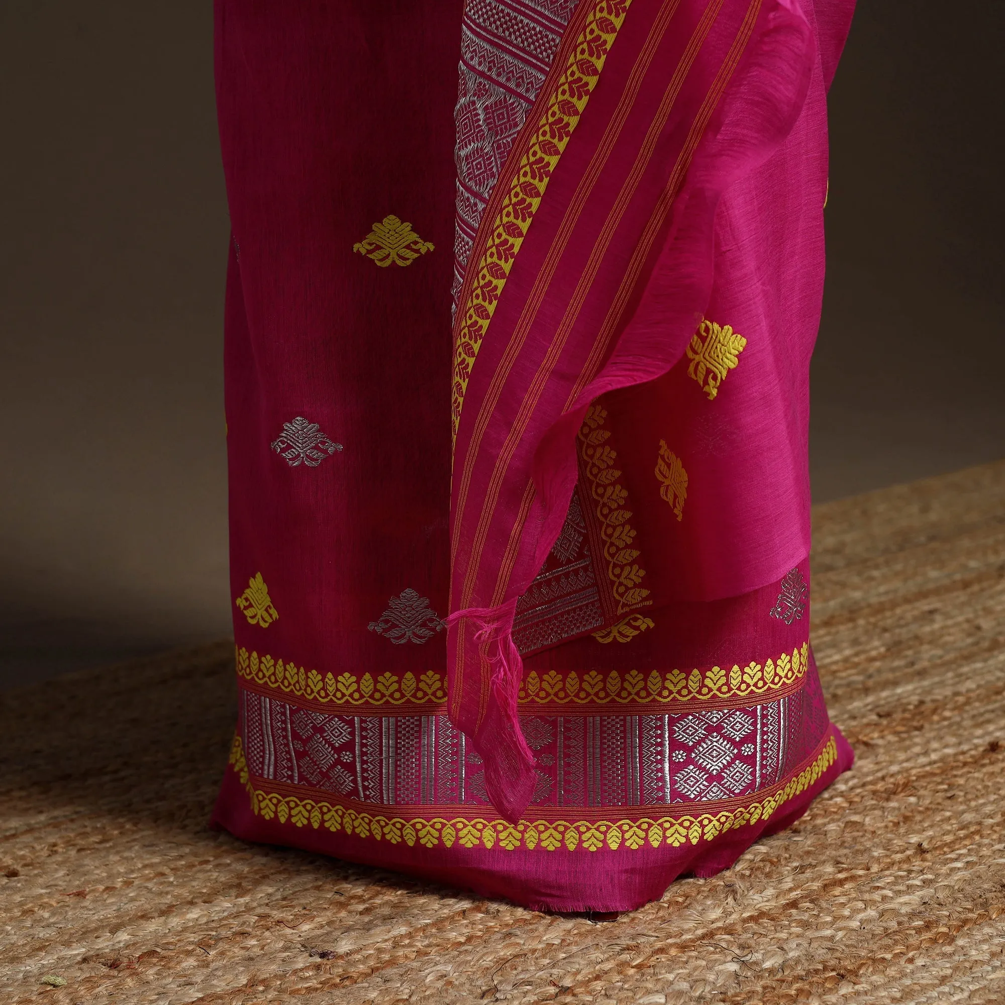 Pink - Assam Handloom Silk Cotton Mekhela Chador with Blouse Piece 01 sold by Itokri product image thumbnail 5