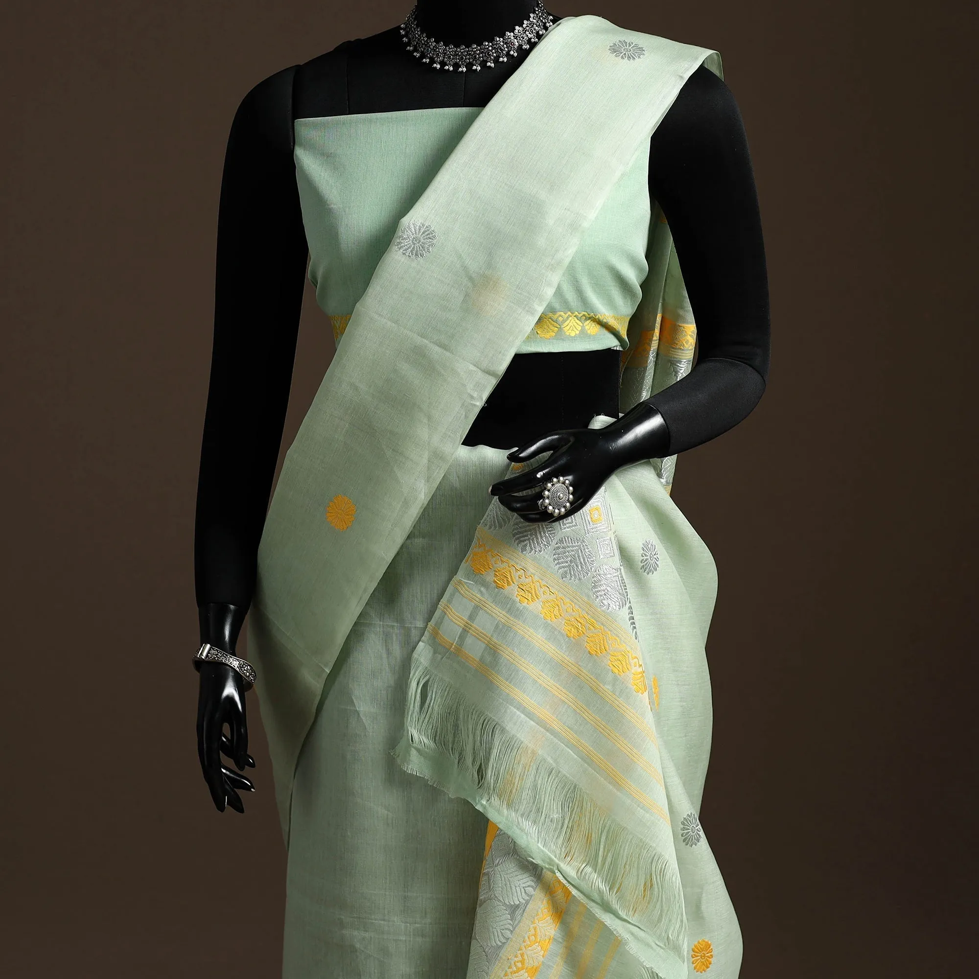 Green - Assam Handloom Silk Cotton Mekhela Chador with Blouse Piece 16 sold by Itokri product image thumbnail 2