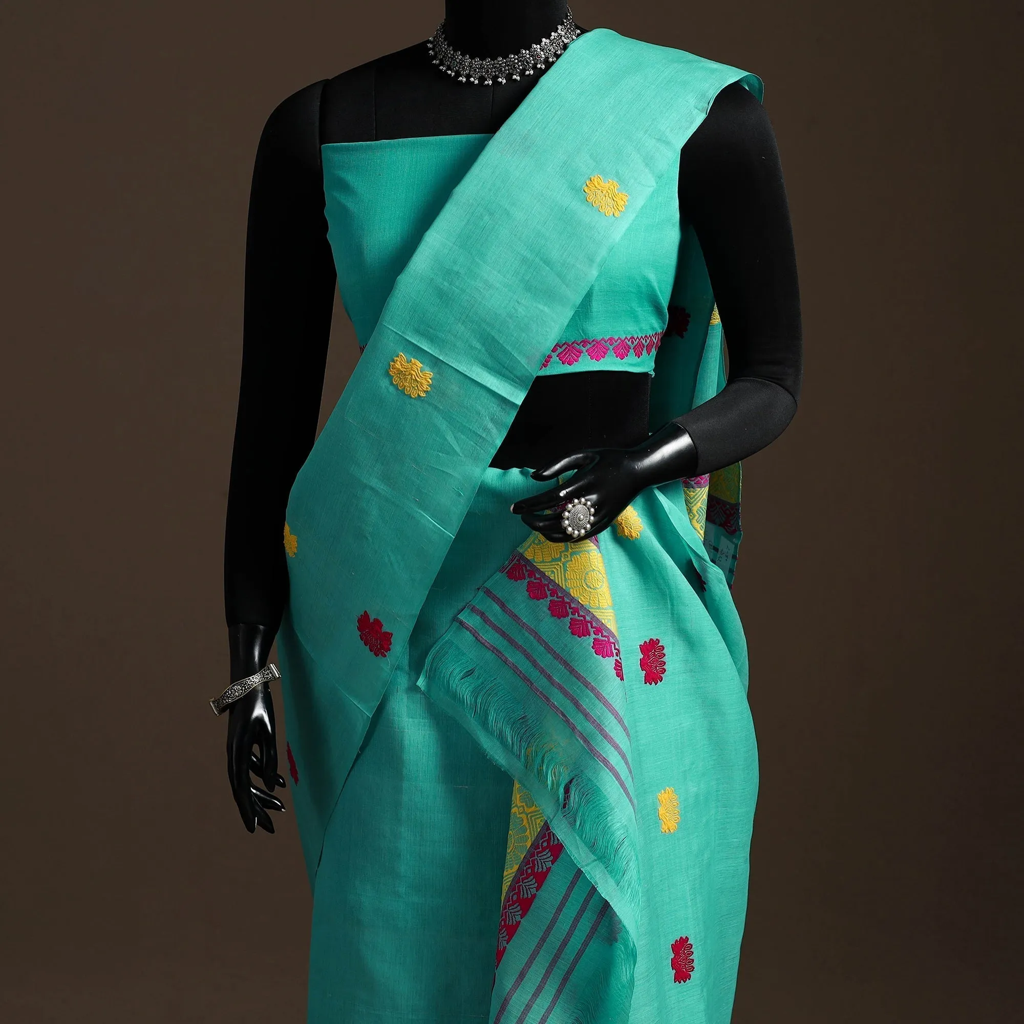Green - Assam Handloom Silk Cotton Mekhela Chador with Blouse Piece 13 sold by Itokri product image thumbnail 2