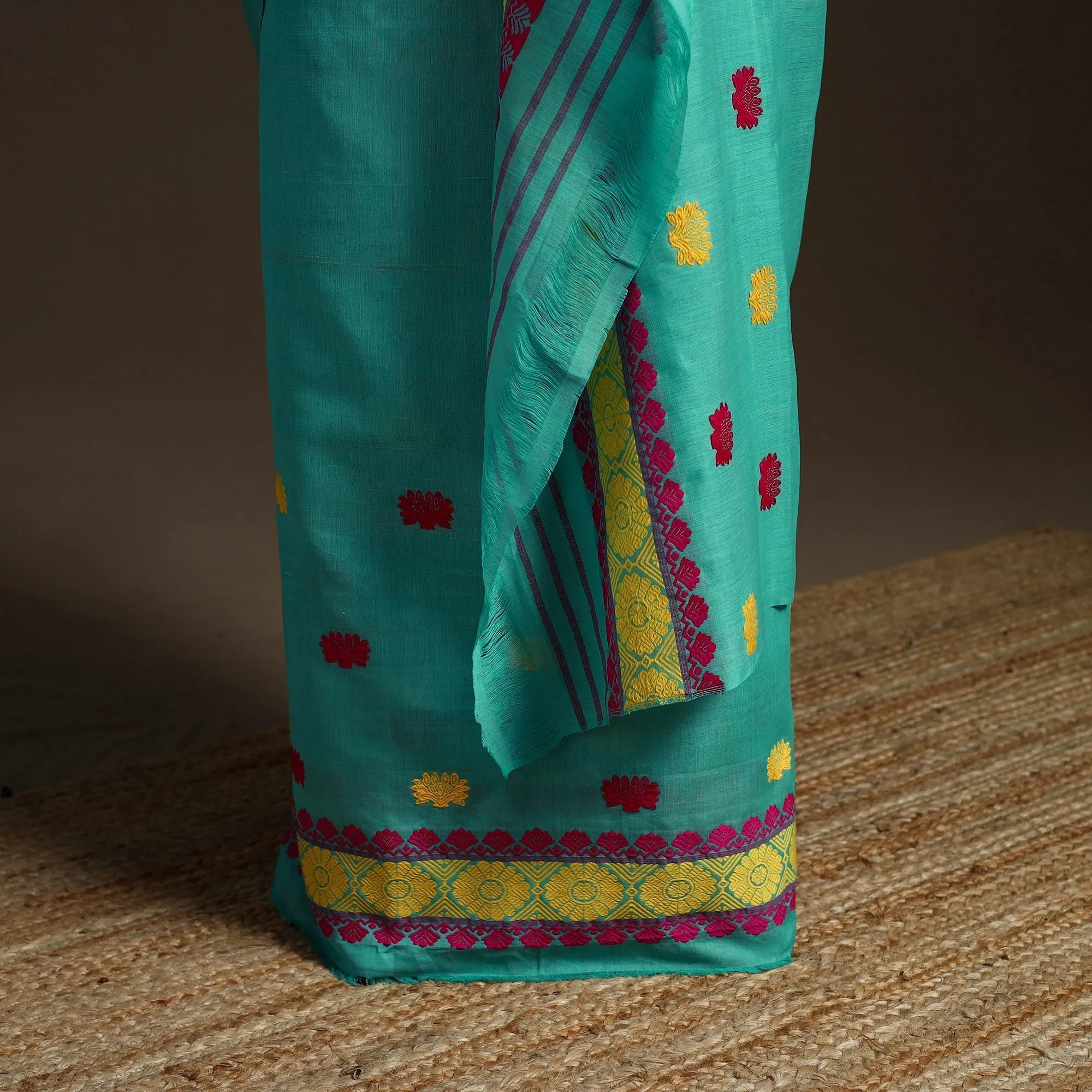 Green - Assam Handloom Silk Cotton Mekhela Chador with Blouse Piece 13 sold by Itokri product image thumbnail 5