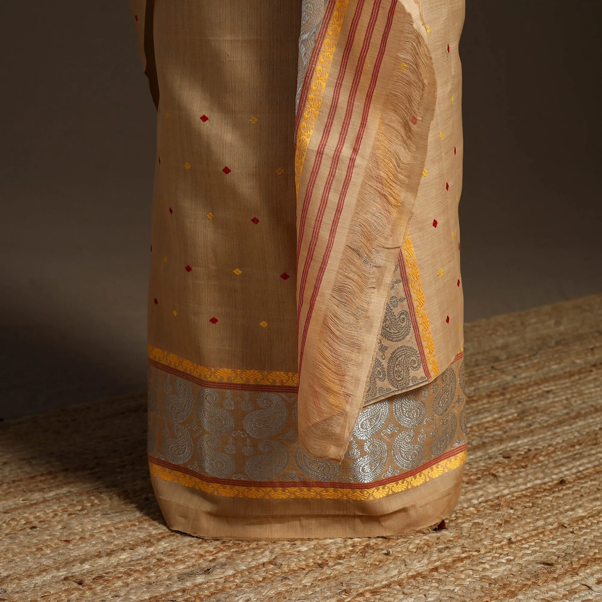 Beige - Assam Handloom Silk Cotton Mekhela Chador with Blouse Piece 20 sold by Itokri product image thumbnail 5