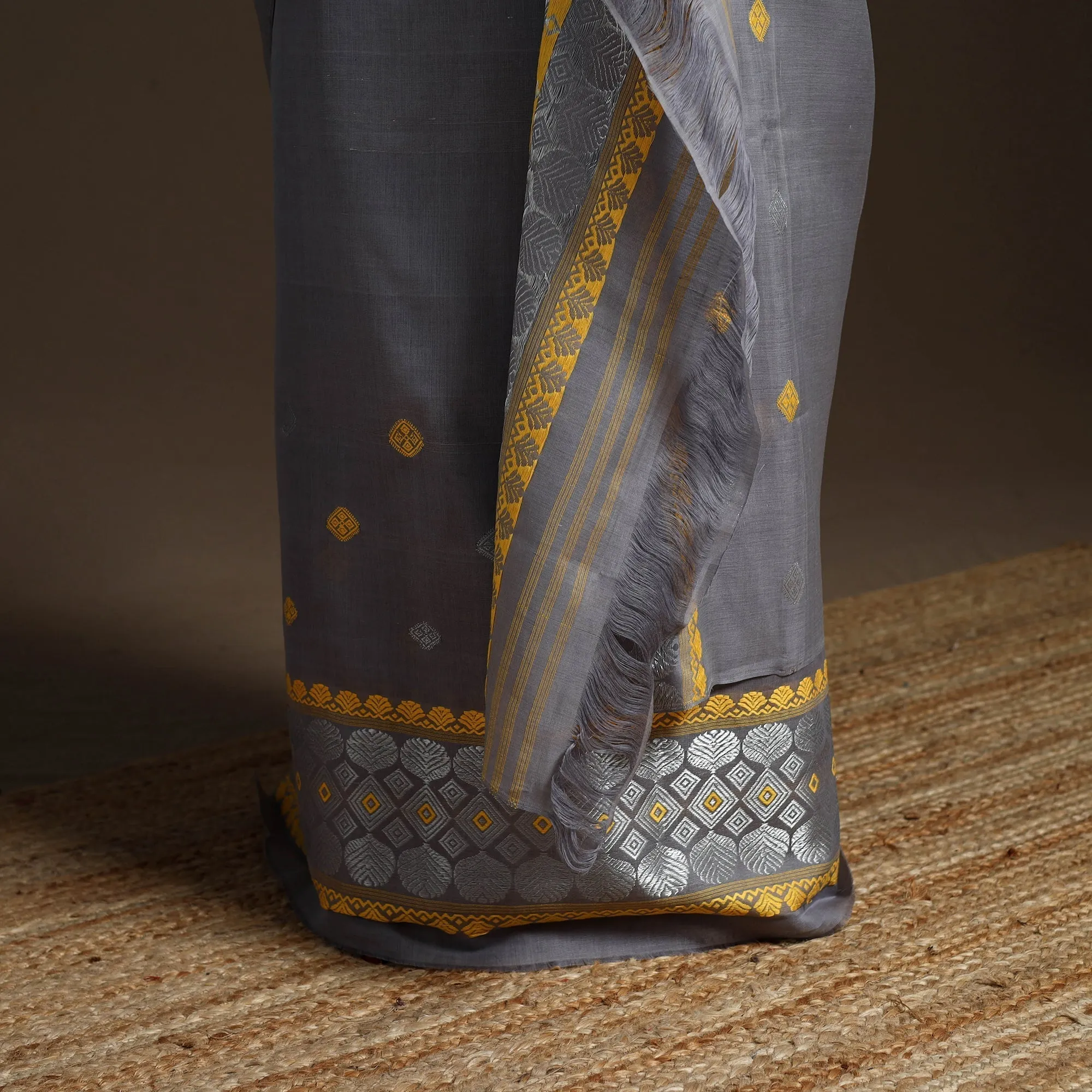 Grey - Assam Handloom Silk Cotton Mekhela Chador with Blouse Piece 21 sold by Itokri product image thumbnail 5