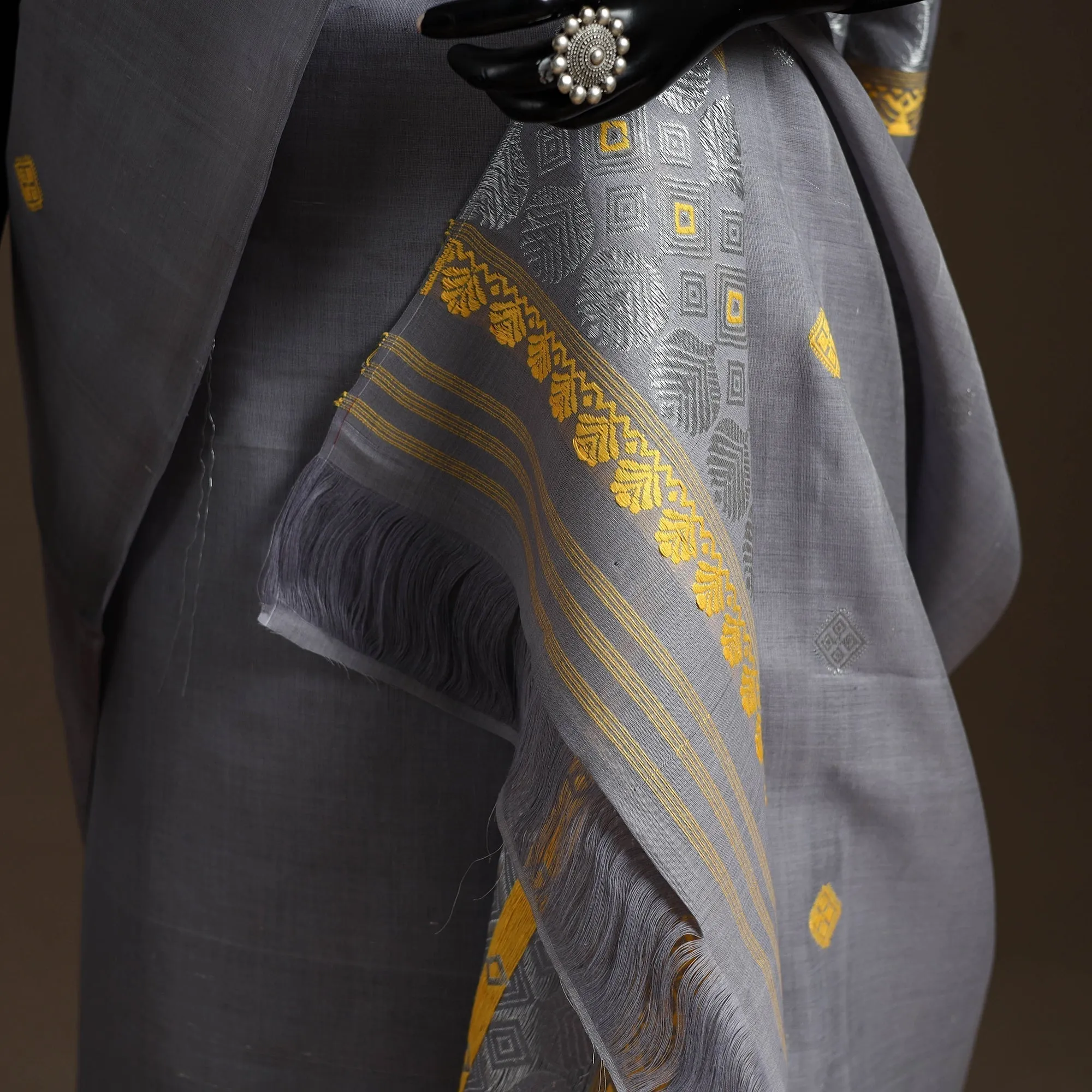 Grey - Assam Handloom Silk Cotton Mekhela Chador with Blouse Piece 21 sold by Itokri product image thumbnail 4