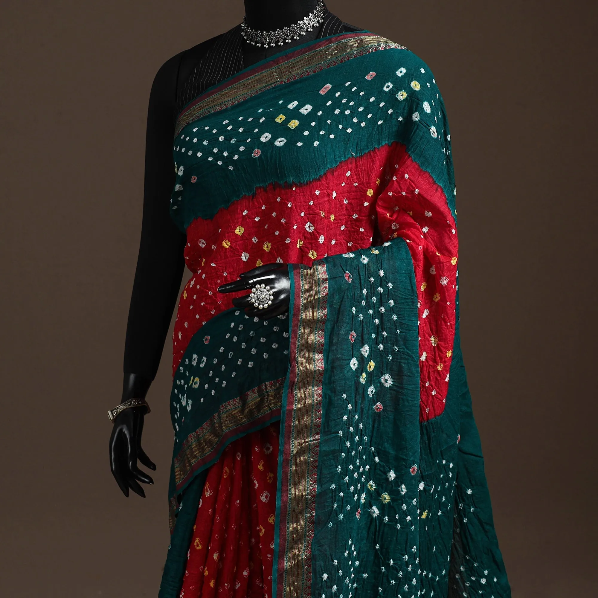 Green - Kutch Tie-Dye Cotton Bandhani Saree with Blouse Piece 45 sold by Itokri product image thumbnail 2