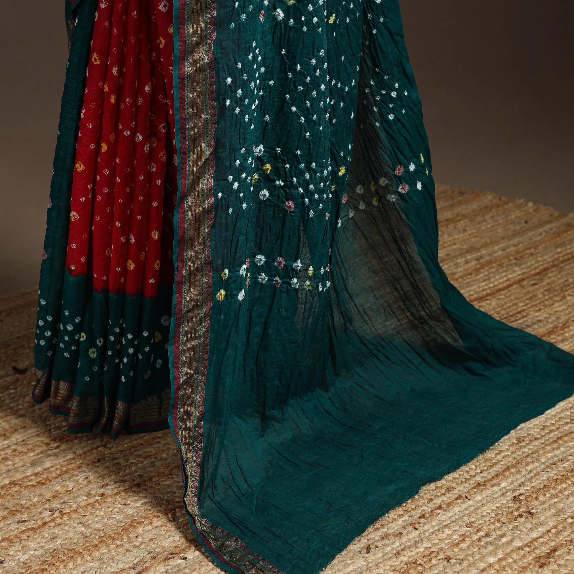 Green - Kutch Tie-Dye Cotton Bandhani Saree with Blouse Piece 45 sold by Itokri product image thumbnail 4