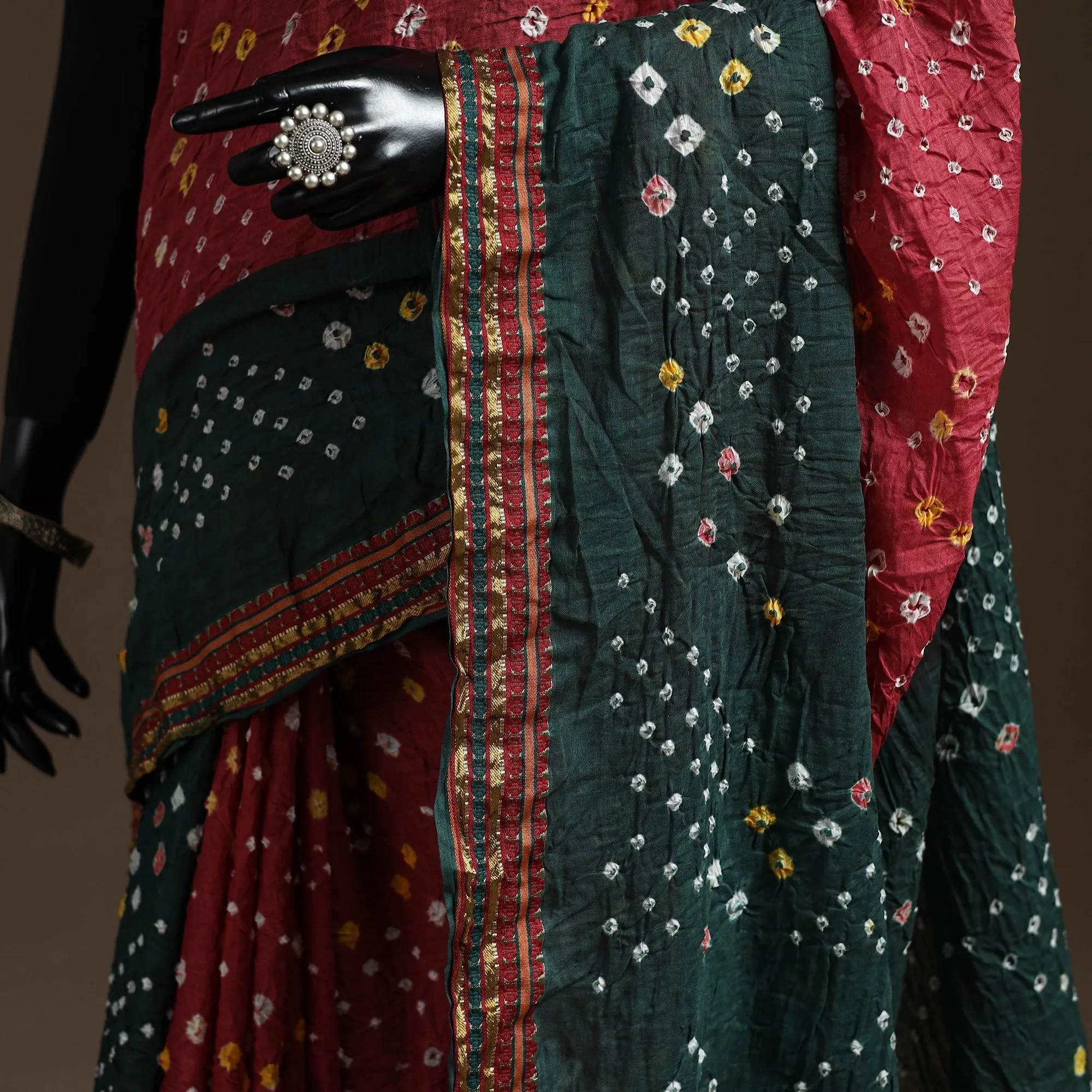 Green - Kutch Tie-Dye Cotton Bandhani Saree with Blouse Piece 29 sold by Itokri product image thumbnail 3