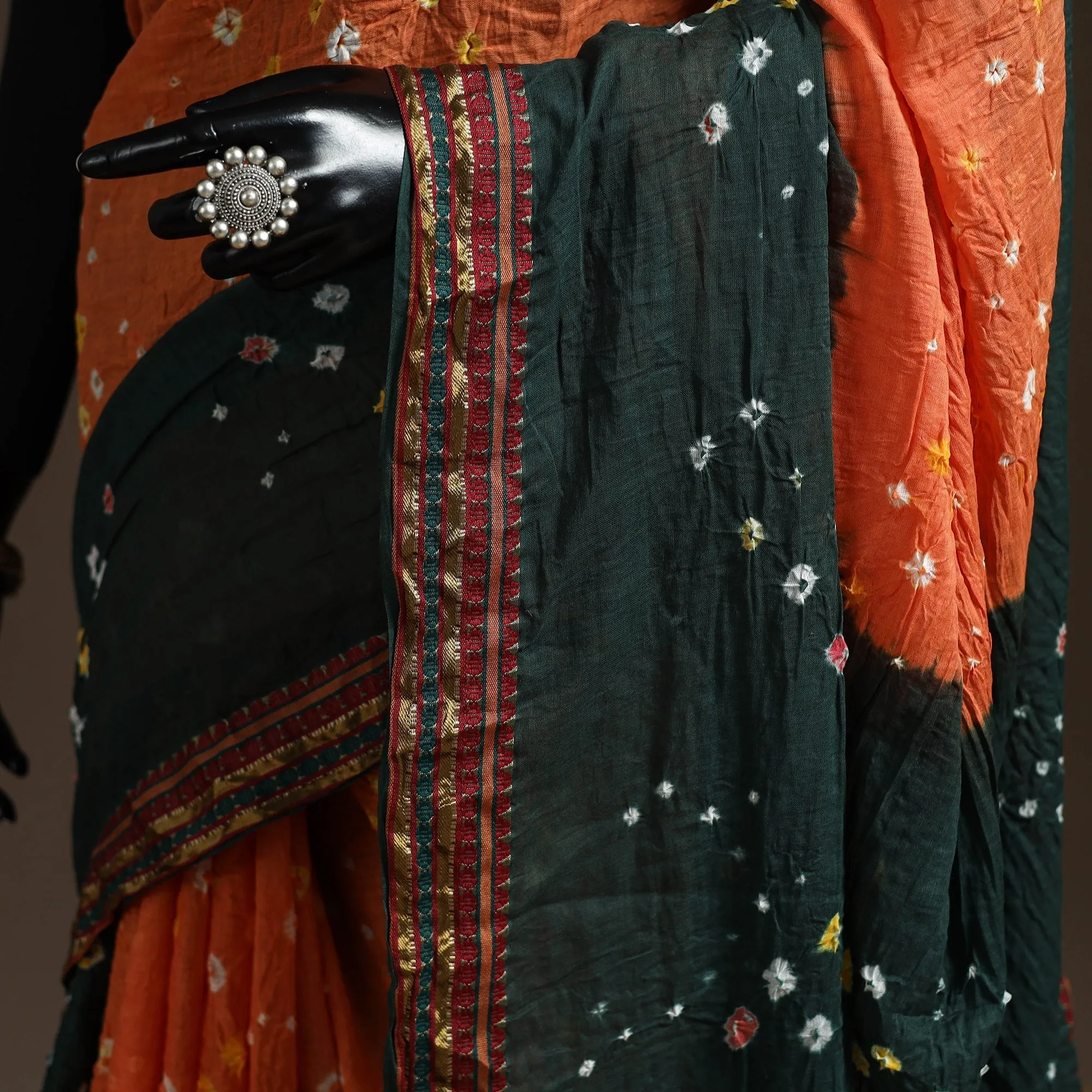 Green - Kutch Tie-Dye Cotton Bandhani Saree with Blouse Piece 26 sold by Itokri product image thumbnail 3