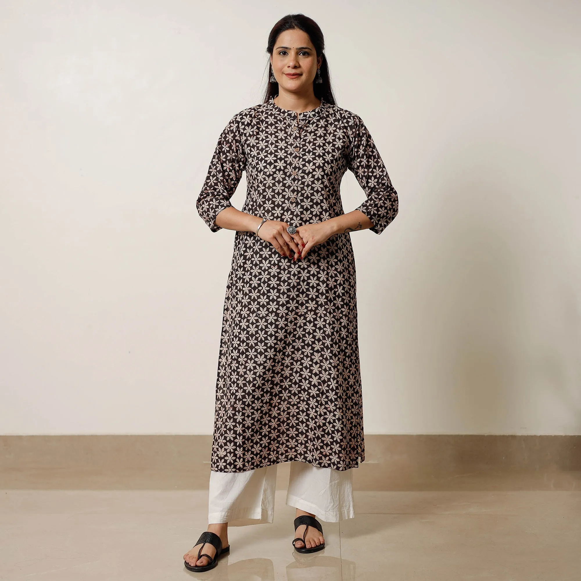 Black & White Champa Floral Buta Bagru Hand Block Printed Cotton Long Kurta 01 sold by Itokri product image thumbnail 2