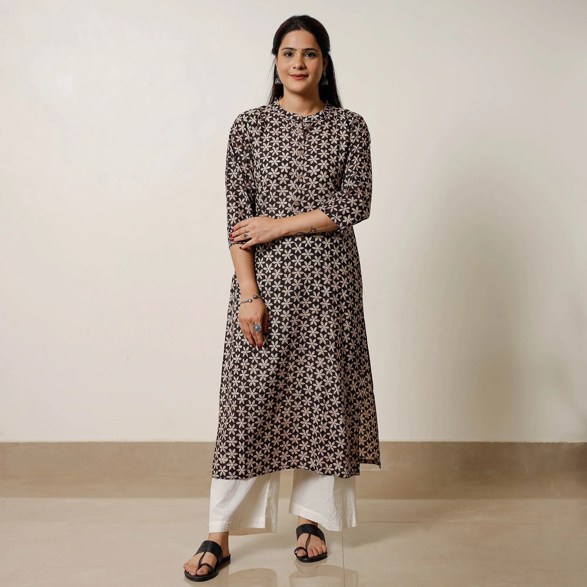 Black & White Champa Floral Buta Bagru Hand Block Printed Cotton Long Kurta 01 sold by Itokri product image thumbnail 5