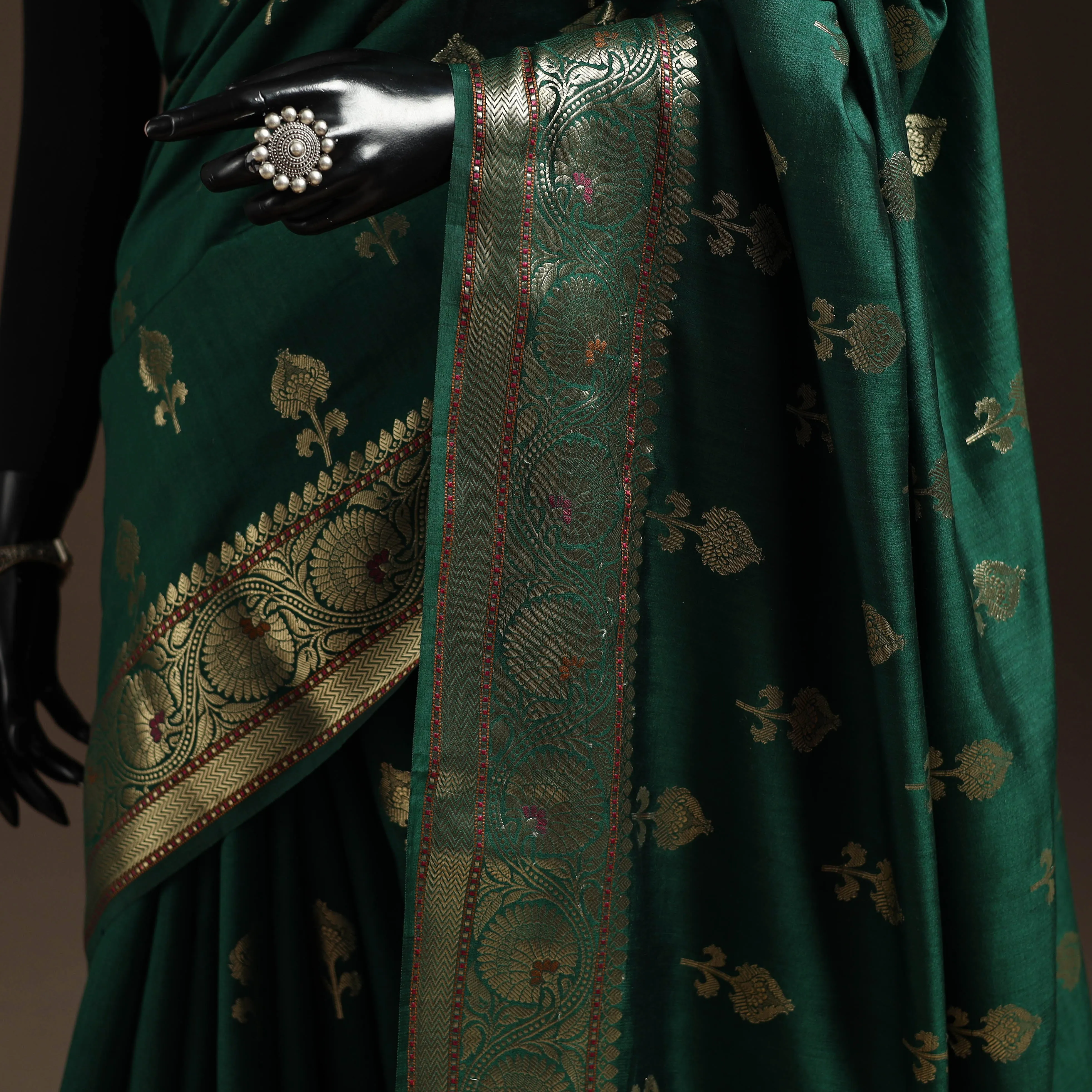 Green - Zari Work Chiniya Silk Banarasi Saree 09 sold by Itokri product image thumbnail 3