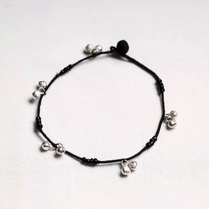 Black - Handcrafted Patwa Thread & Ghungroo Work Anklet 07 sold by Itokri