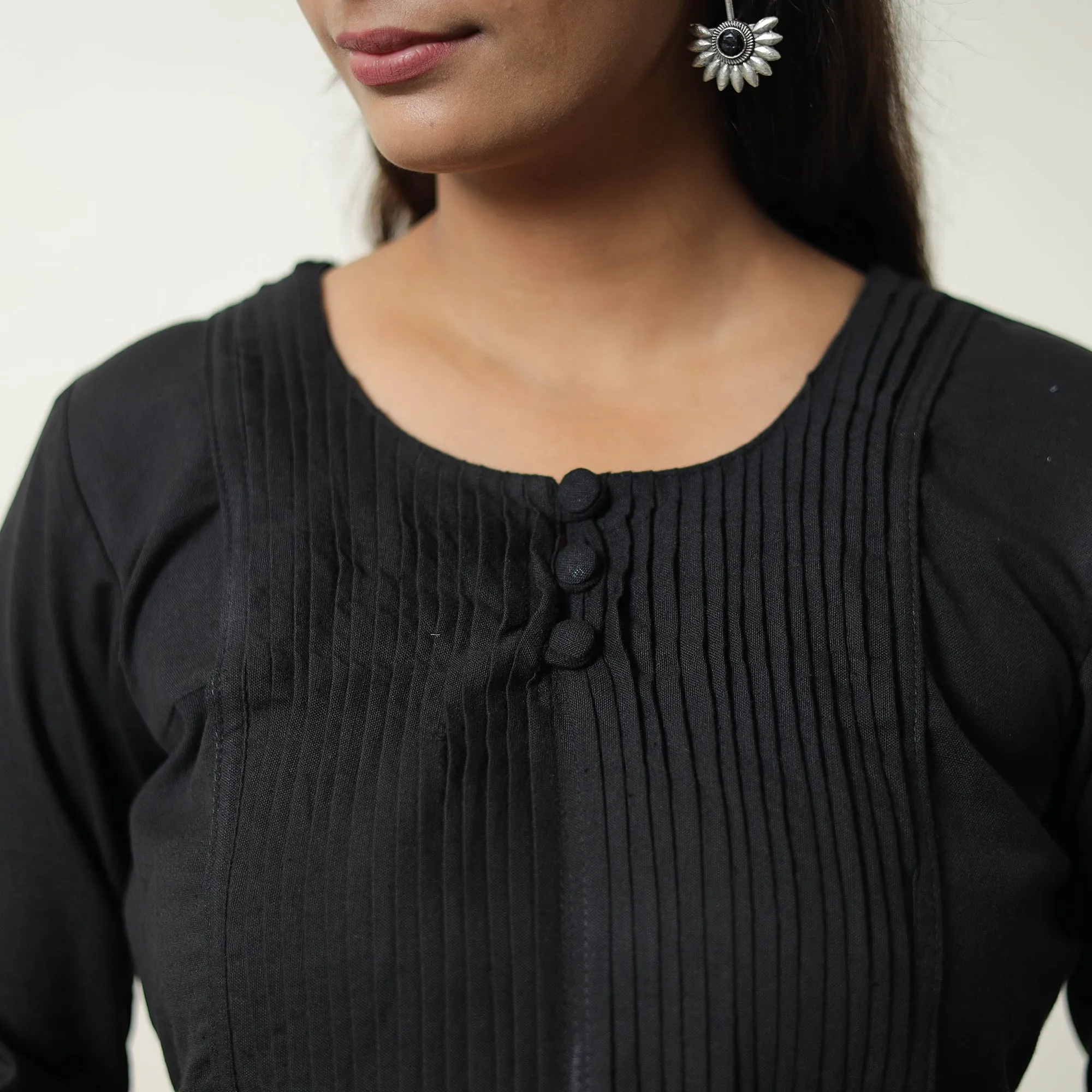 Ananya Black Flex Cotton Short Plain Kurta sold by Itokri product image thumbnail 5