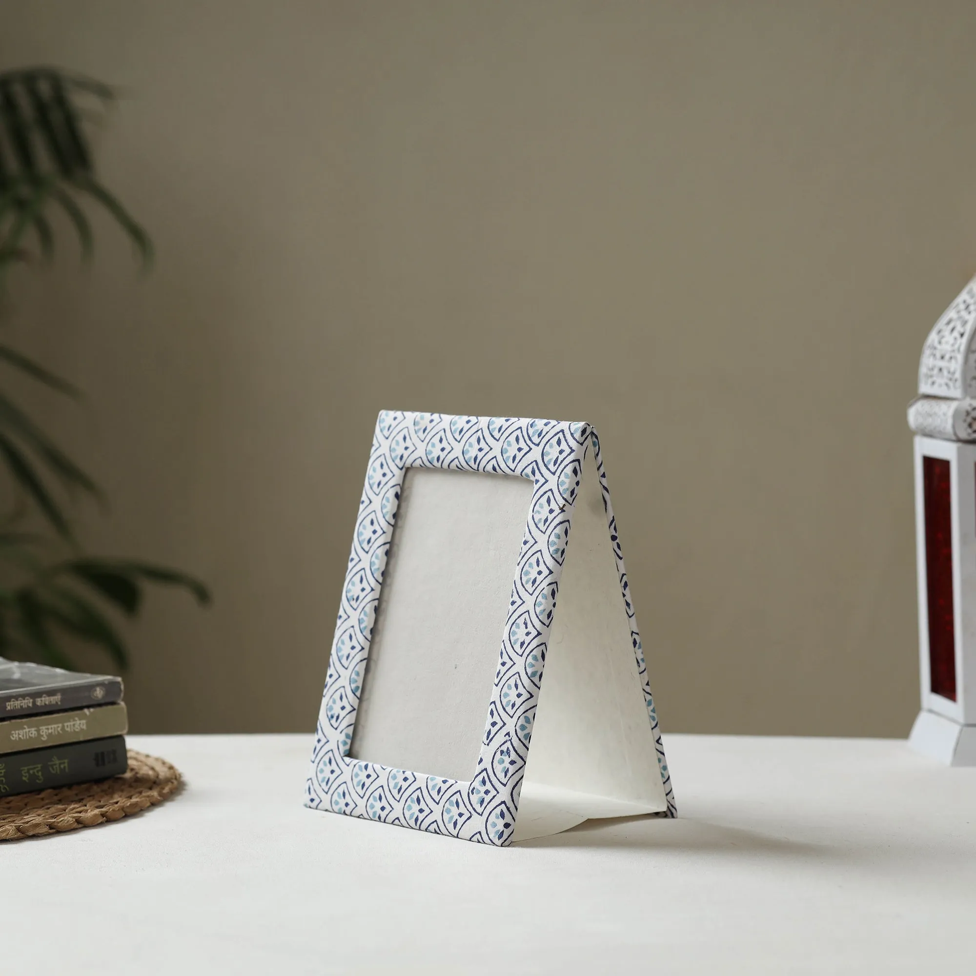 White - Fabric Embellished Handmade Photo Frame (8 x 6 in) 37 sold by Itokri product image thumbnail 2