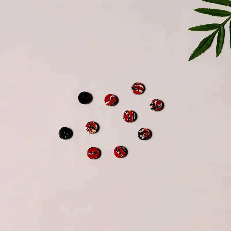 1.2cm Hand Carved Horn Clothing Button (Set of 10) 12 sold by Itokri