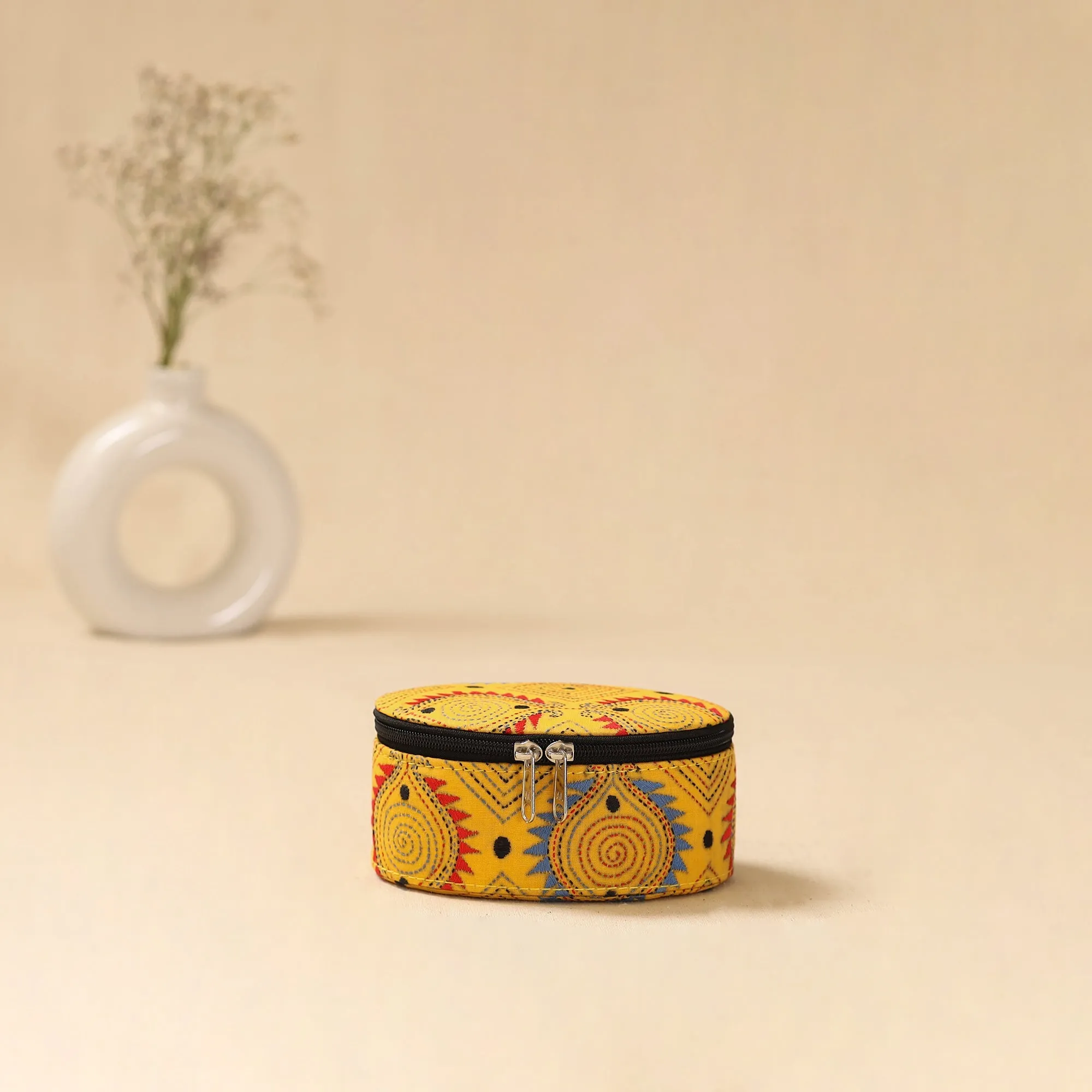 Yellow - Bengal Kantha Work Handcrafted Oval Jewellery Box with Mirror 30 sold by Itokri product image thumbnail 2
