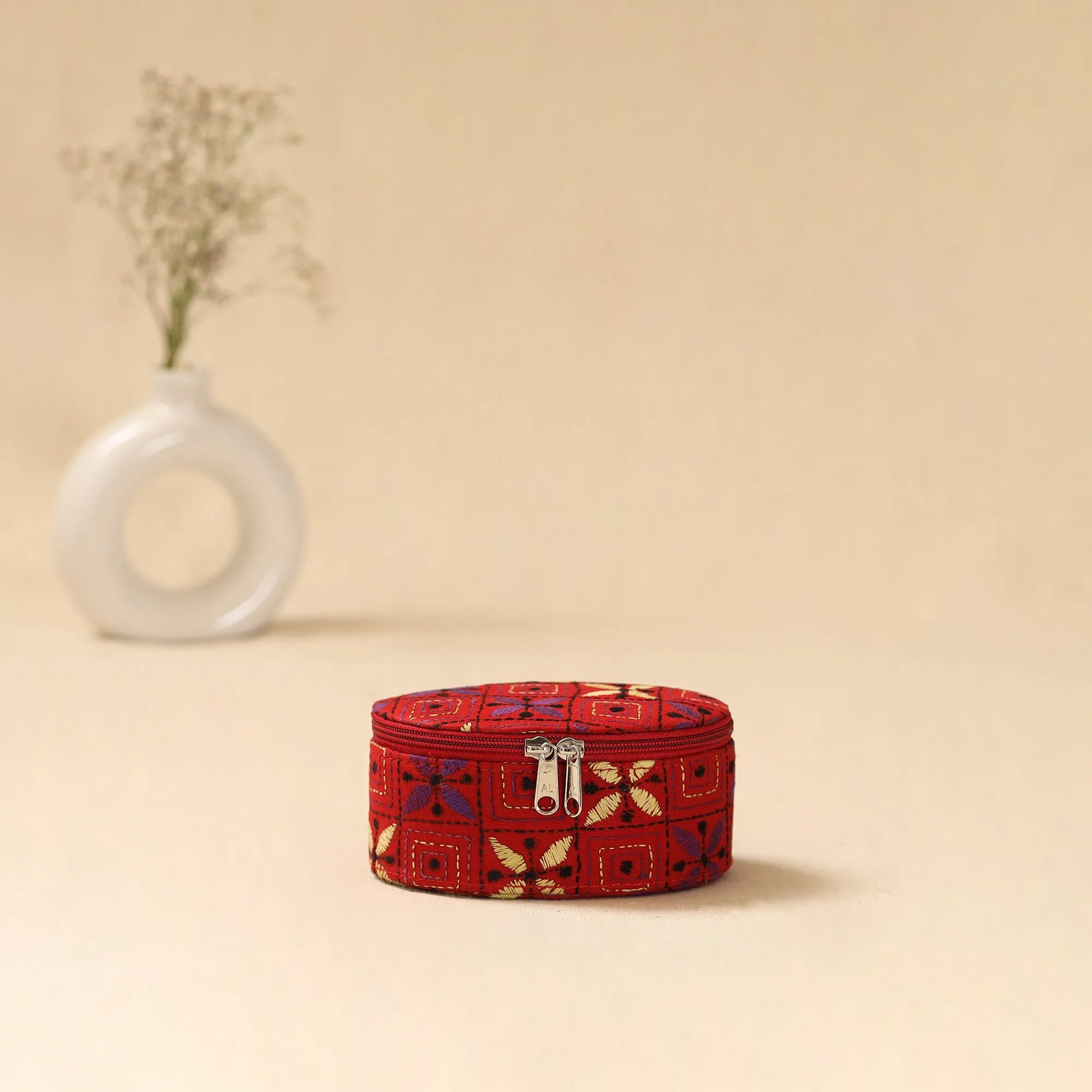 Red - Bengal Kantha Work Handcrafted Oval Jewellery Box with Mirror 26 sold by Itokri product image thumbnail 2