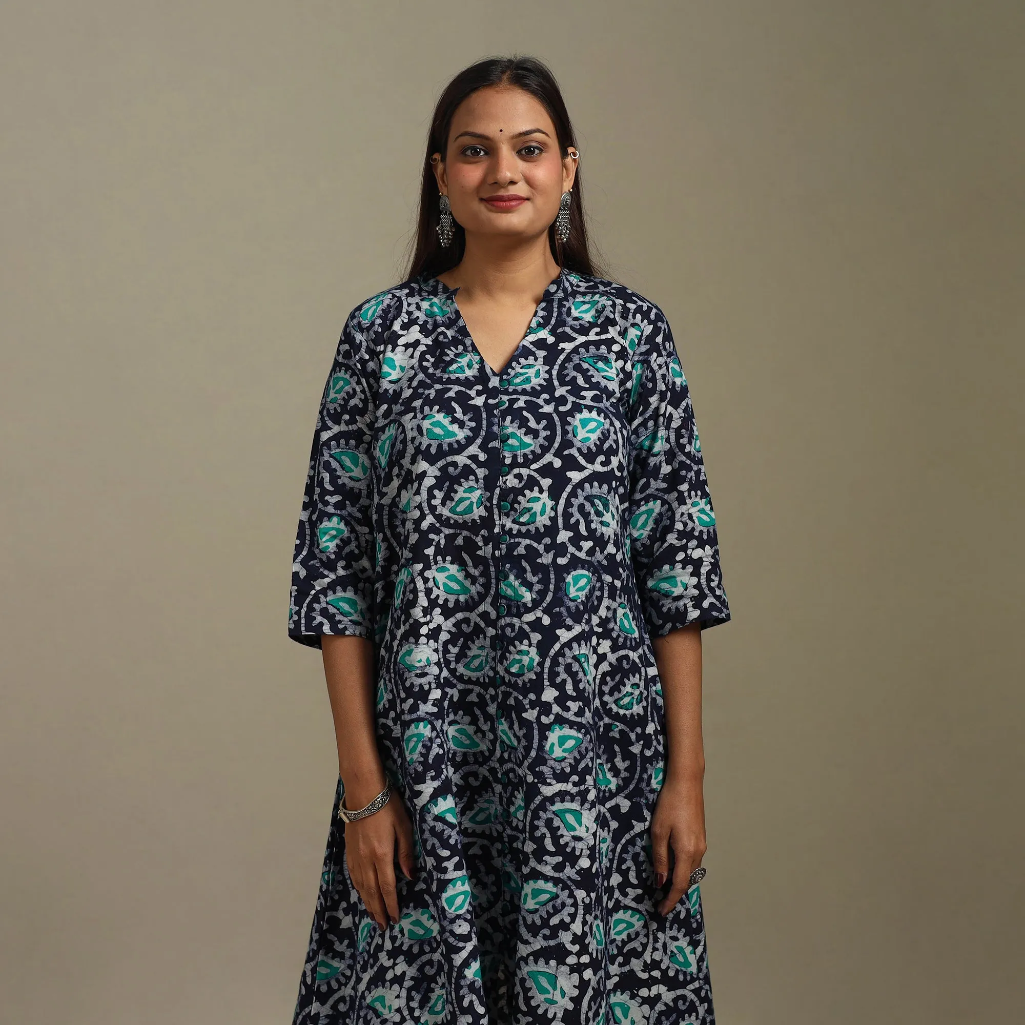 Blue - A-Line Cotton Hand Block Batik Print Kurta for women 18 sold by Itokri product image thumbnail 2