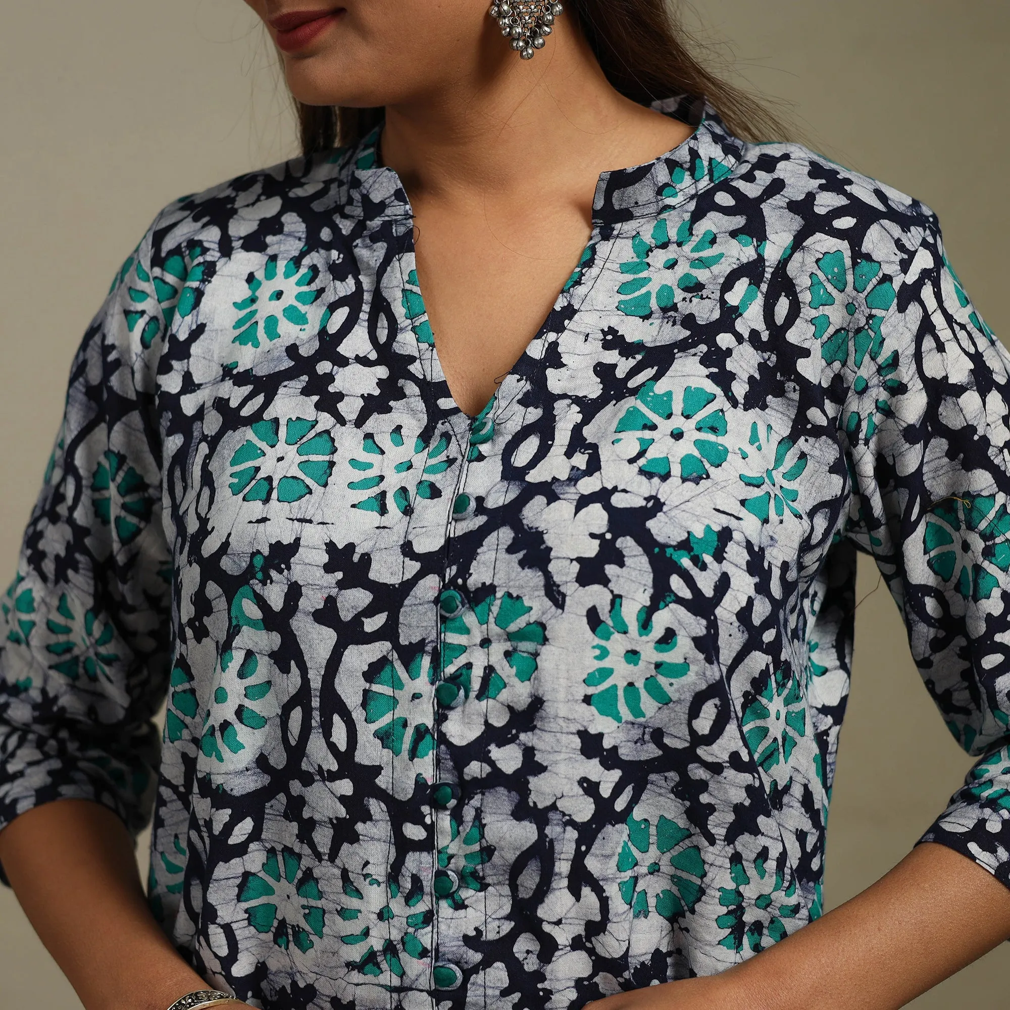 Blue - A-Line Cotton Hand Block Batik Print Kurta for women 19 sold by Itokri product image thumbnail 4