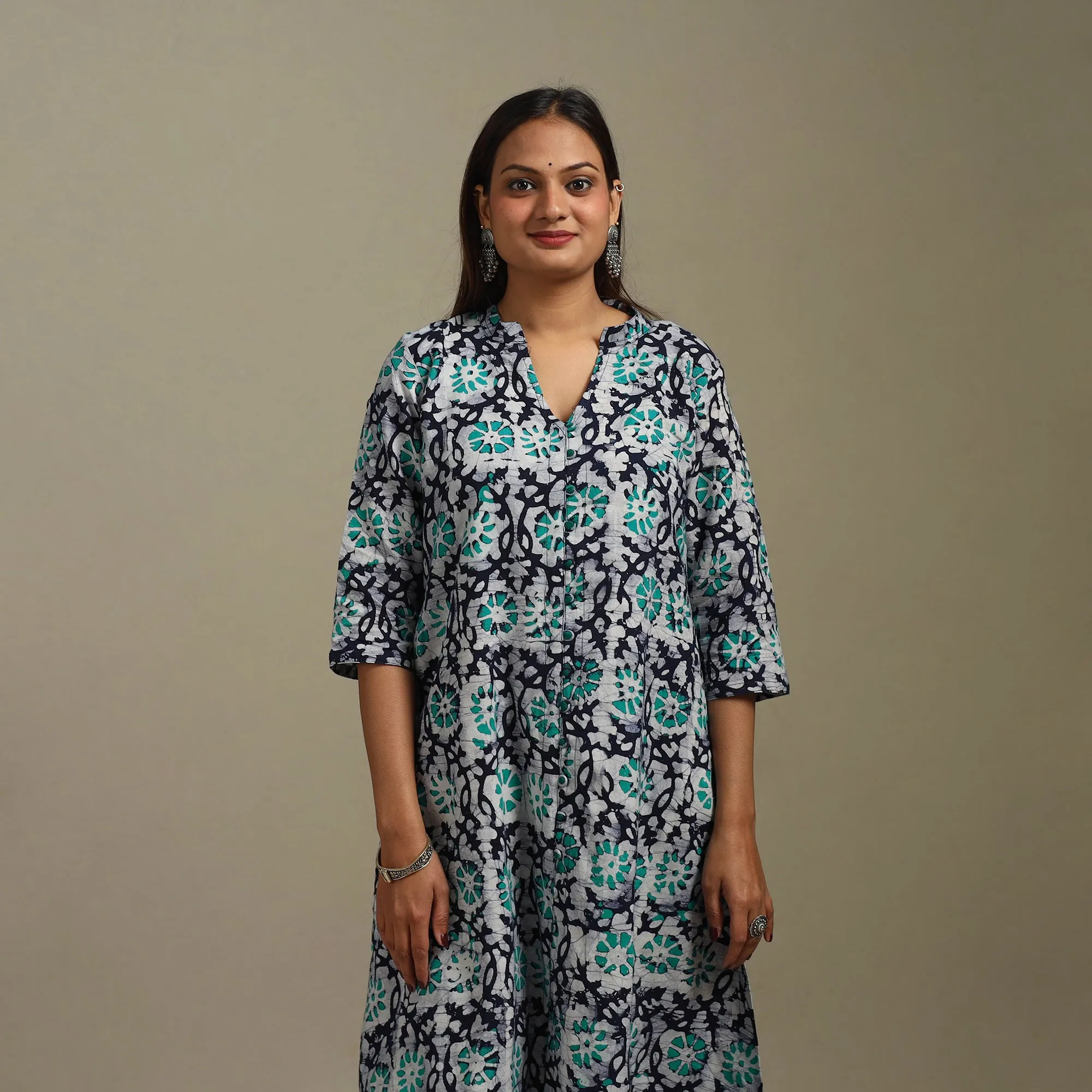 Blue - A-Line Cotton Hand Block Batik Print Kurta for women 19 sold by Itokri product image thumbnail 2