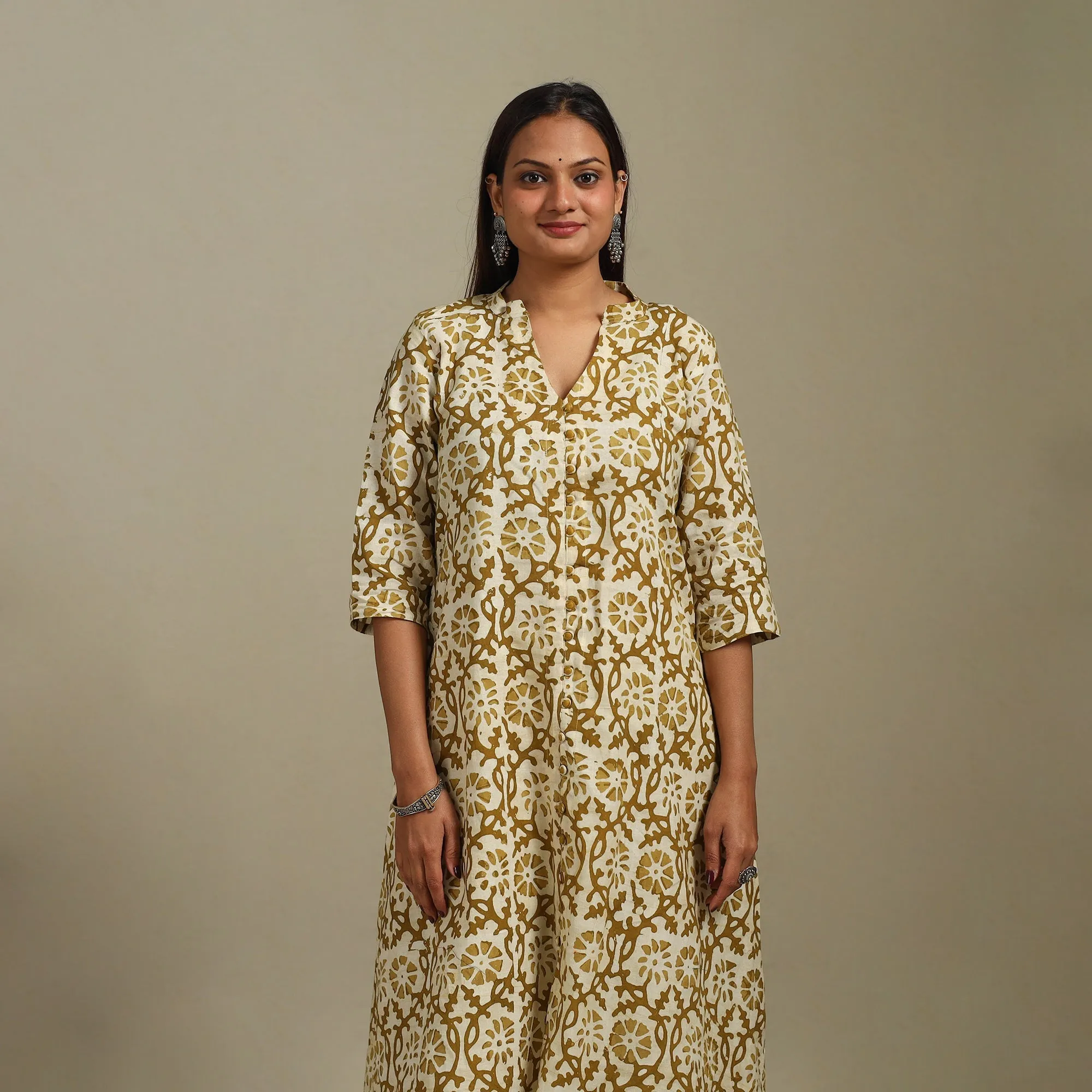 Brown - A-Line Cotton Hand Block Batik Print Kurta for women 15 sold by Itokri product image thumbnail 2