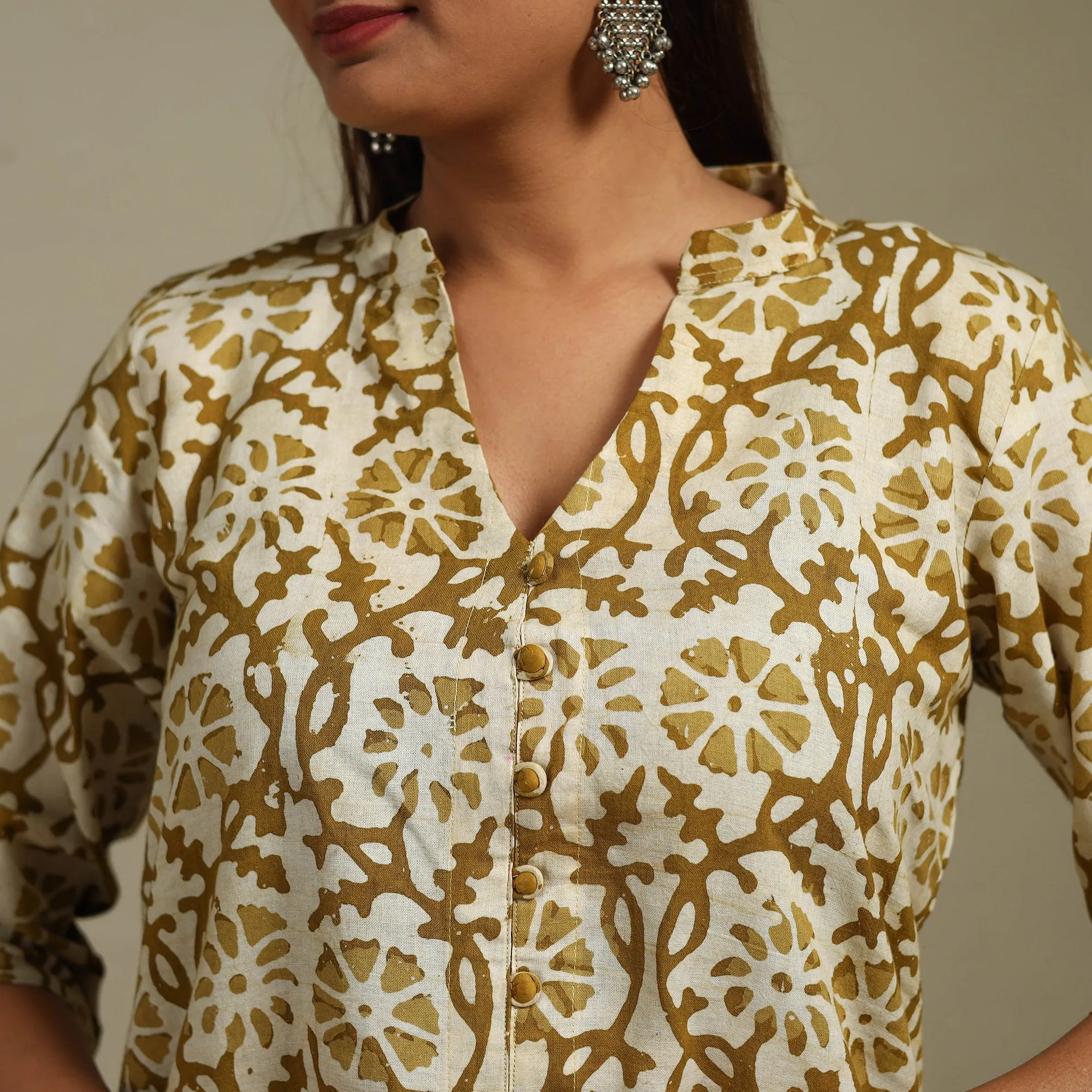 Brown - A-Line Cotton Hand Block Batik Print Kurta for women 15 sold by Itokri product image thumbnail 4