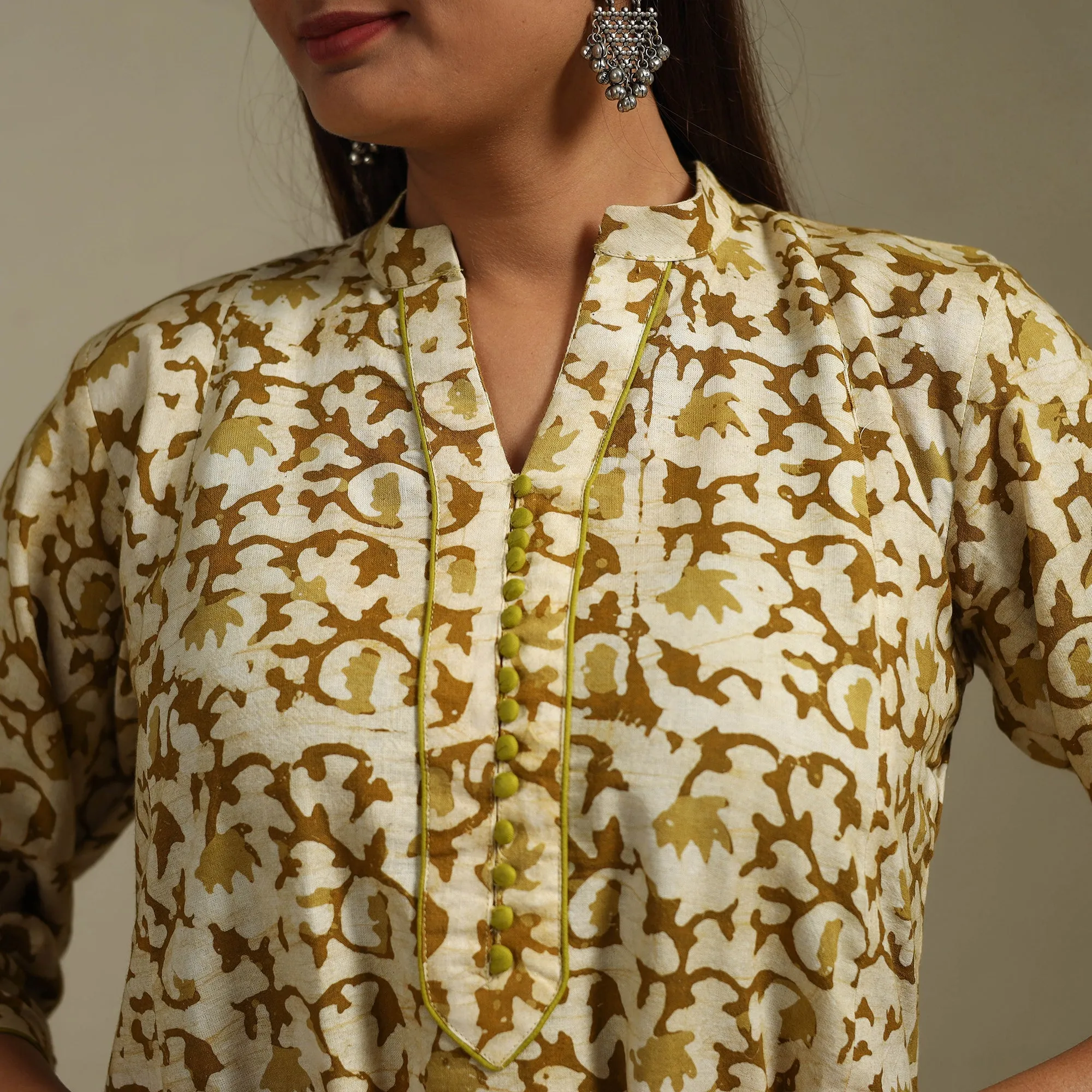 Brown - A-Line Cotton Hand Block Batik Print Kurta for women 05 sold by Itokri product image thumbnail 4