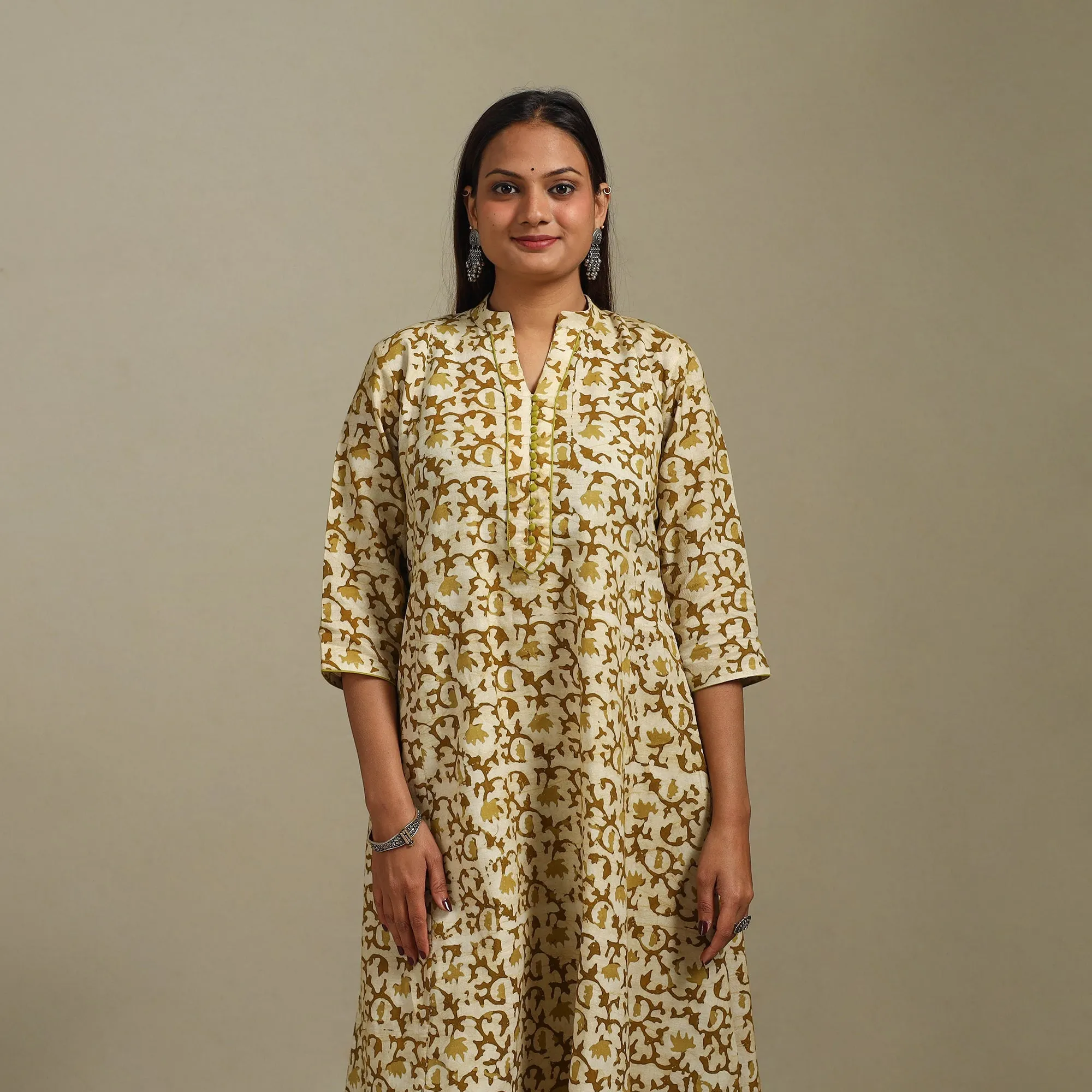 Brown - A-Line Cotton Hand Block Batik Print Kurta for women 05 sold by Itokri product image thumbnail 2