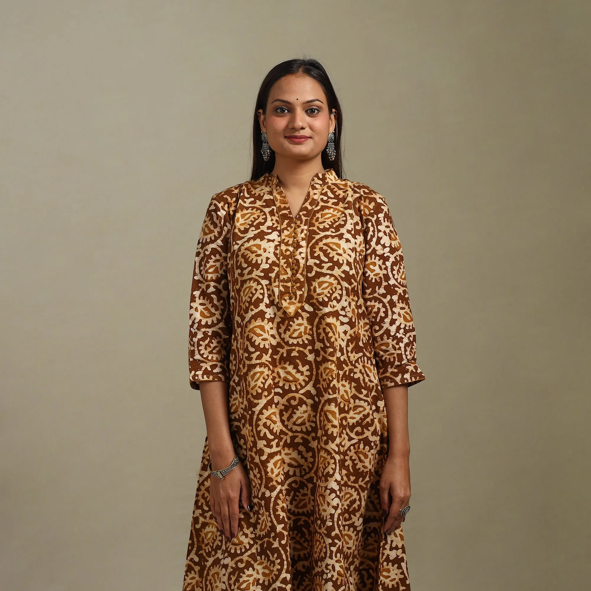 Brown - A-Line Cotton Hand Block Batik Print Kurta for women 02 sold by Itokri product image thumbnail 2