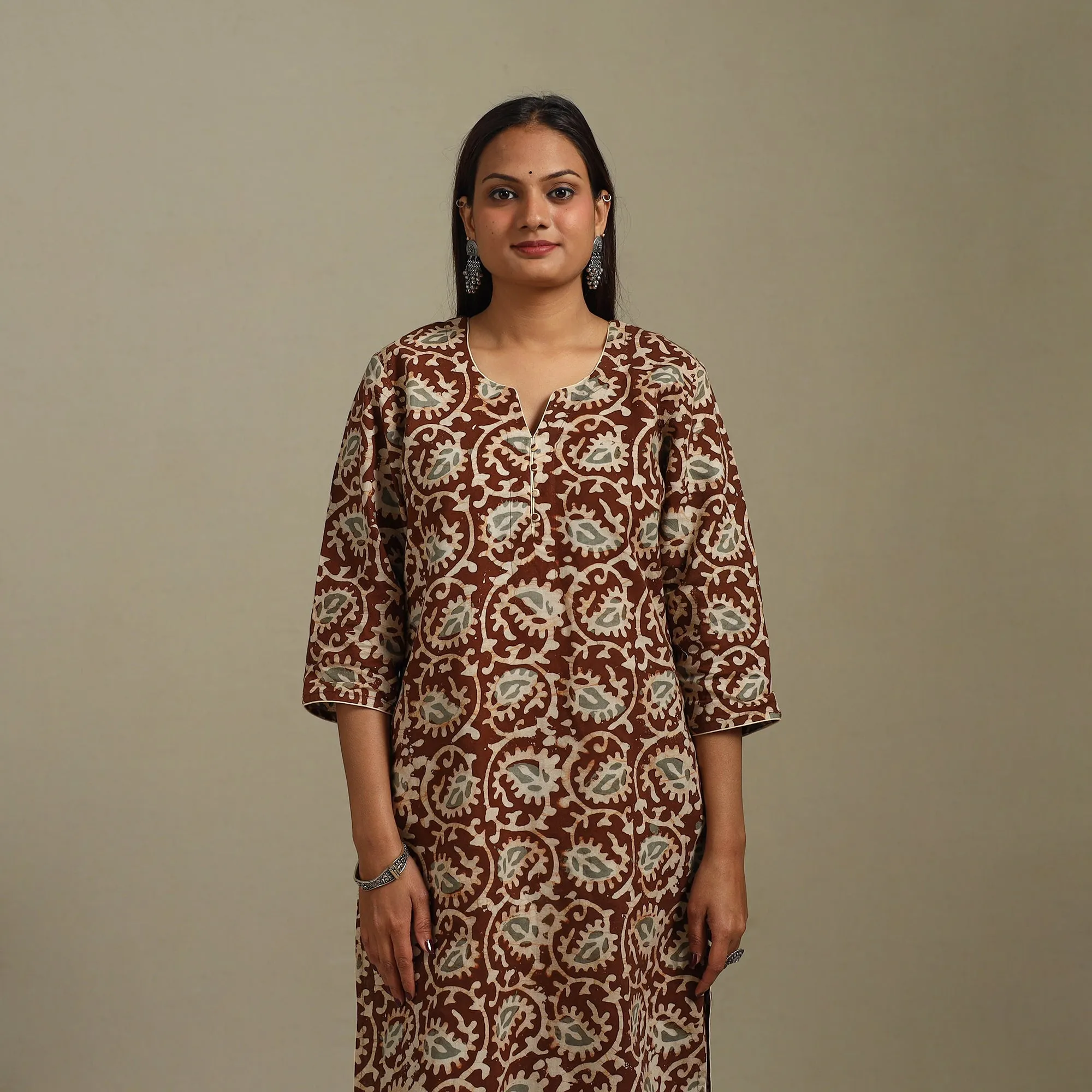 Brown - Straight Cotton Hand Block Batik Print Kurta for women 28 sold by Itokri product image thumbnail 2