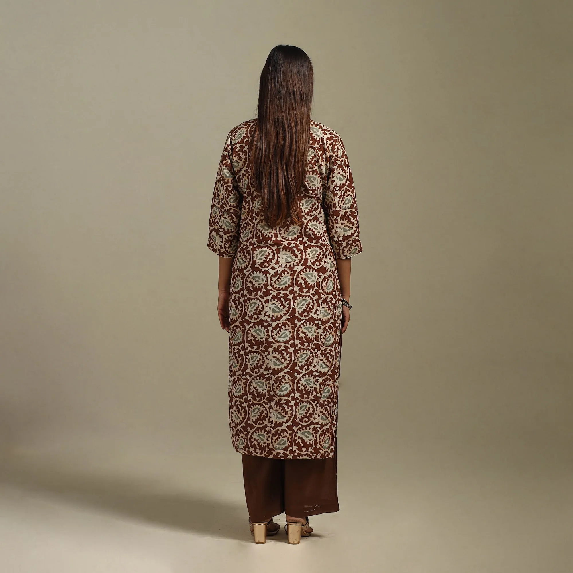 Brown - Straight Cotton Hand Block Batik Print Kurta for women 28 sold by Itokri product image thumbnail 5