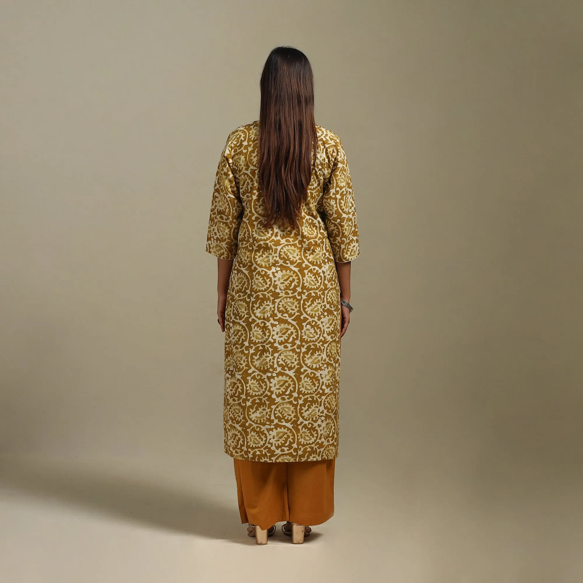 Brown - Straight Cotton Hand Block Batik Print Kurta for women 29 sold by Itokri product image thumbnail 5