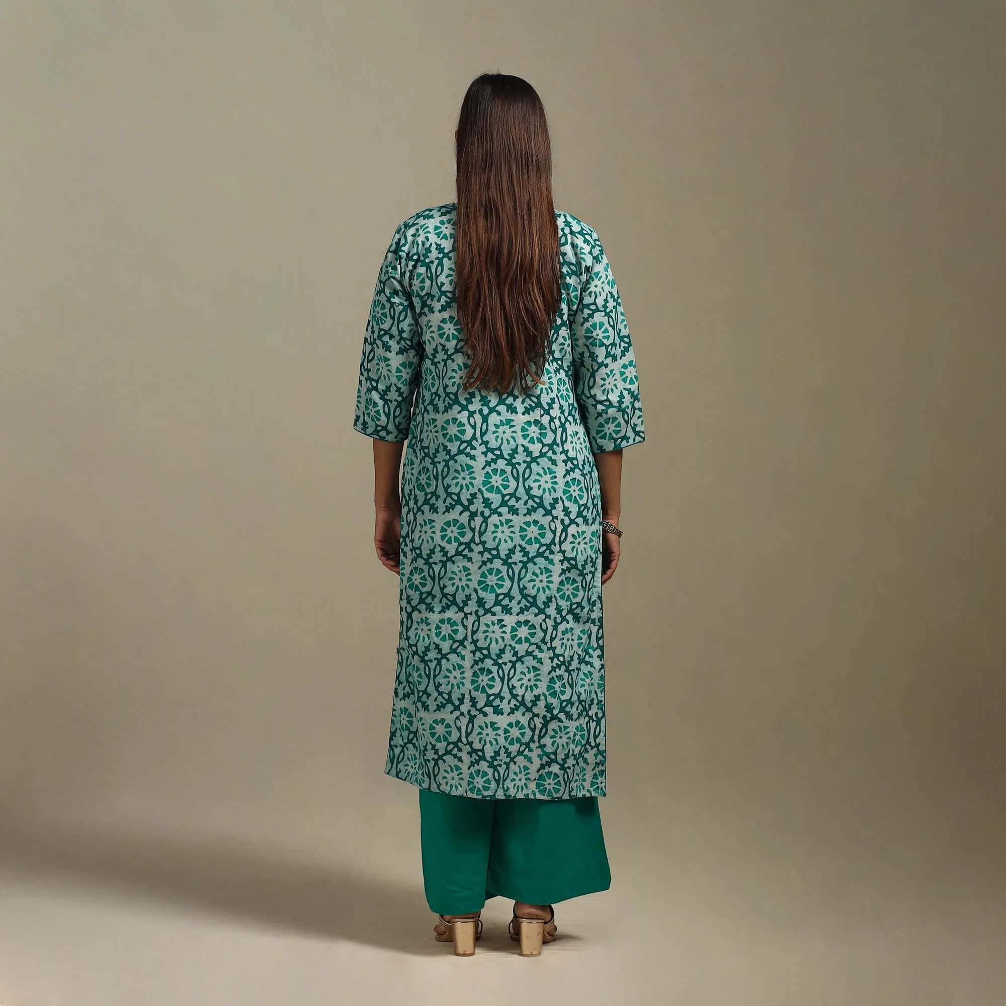 Green - Straight Cotton Hand Block Batik Print Kurta for women 31 sold by Itokri product image thumbnail 5