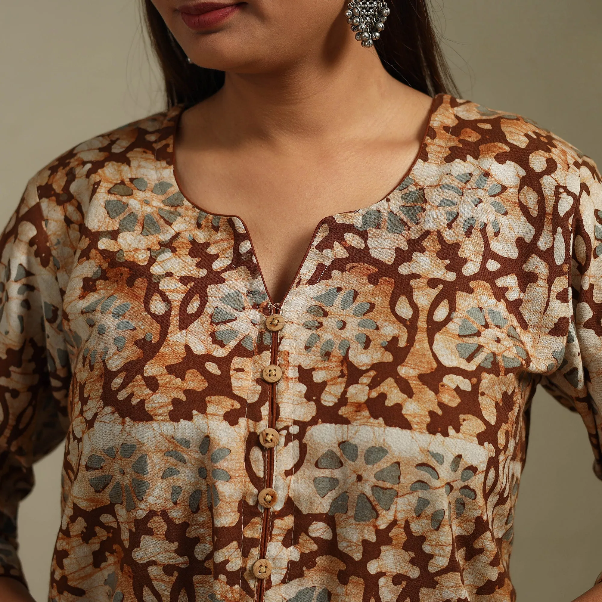 Brown - Straight Cotton Hand Block Batik Print Kurta for women 23 sold by Itokri product image thumbnail 4