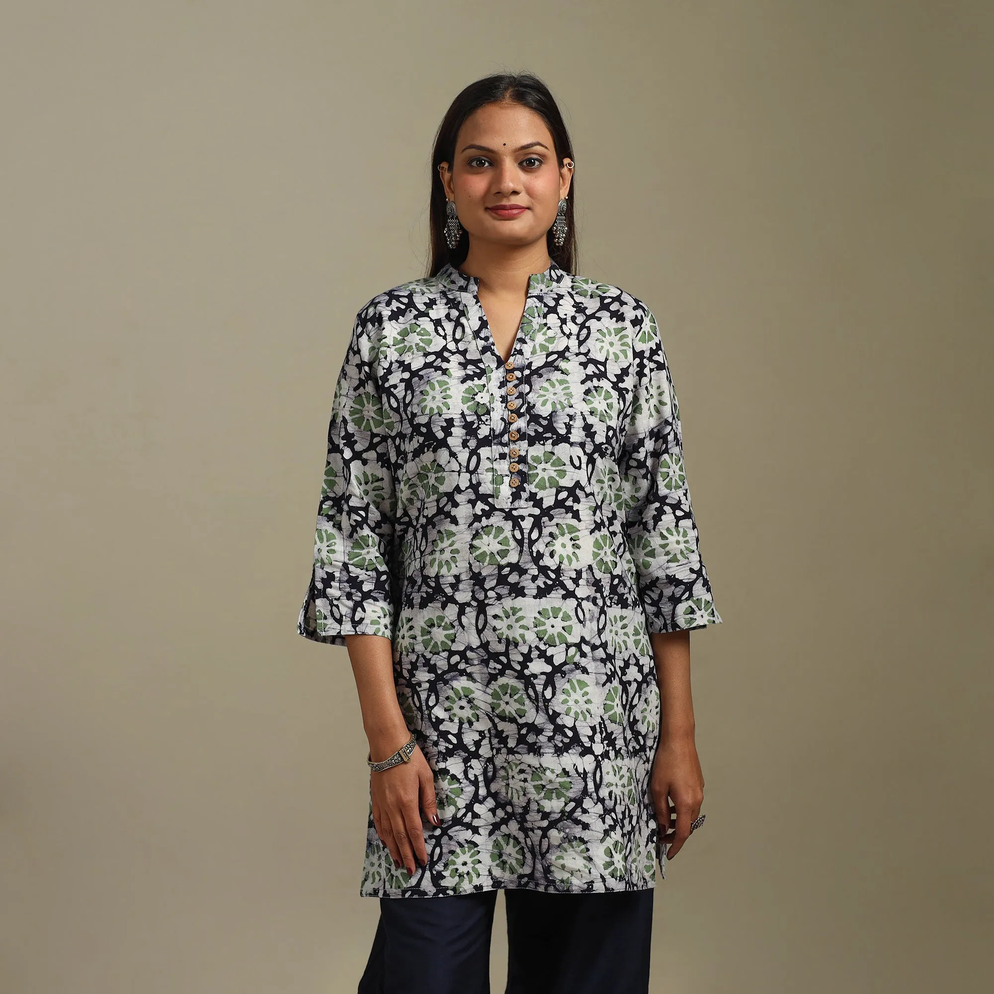 Black - Short Cotton Hand Block Batik Print Kurta for women 37 sold by Itokri product image thumbnail 2