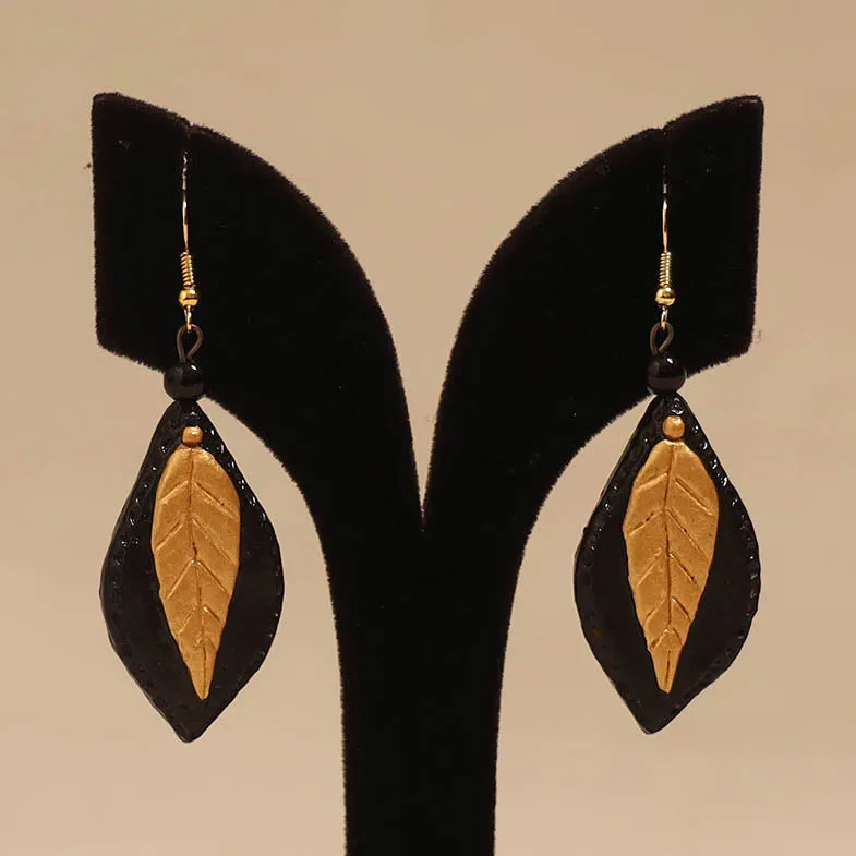 Black - Bishnupur Handpainted Leaf Shape Terracotta Earrings 111 sold by Itokri product image thumbnail 2