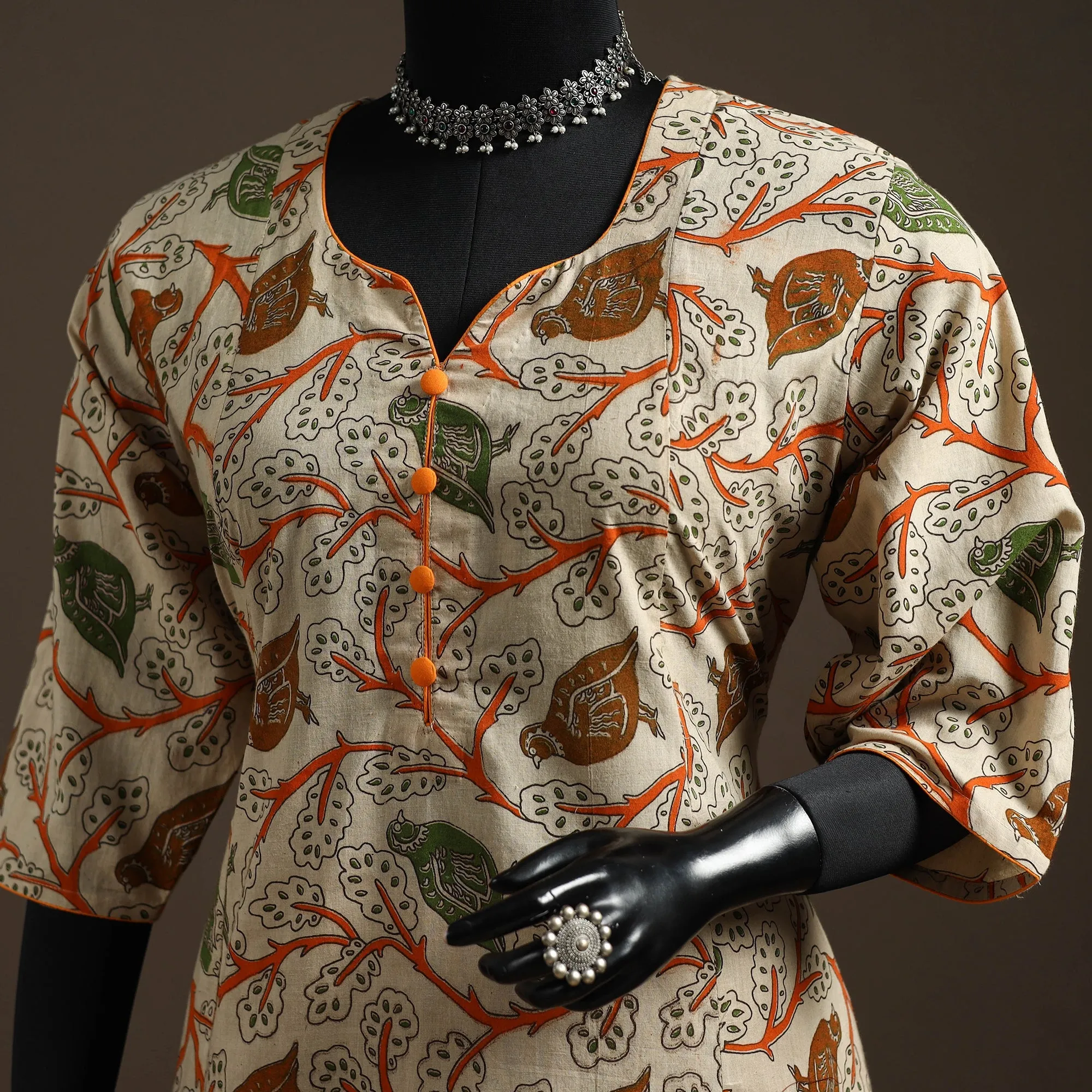 Beige - Printed Cotton A-Line Kalamkari Kurta for women 04 sold by Itokri product image thumbnail 3