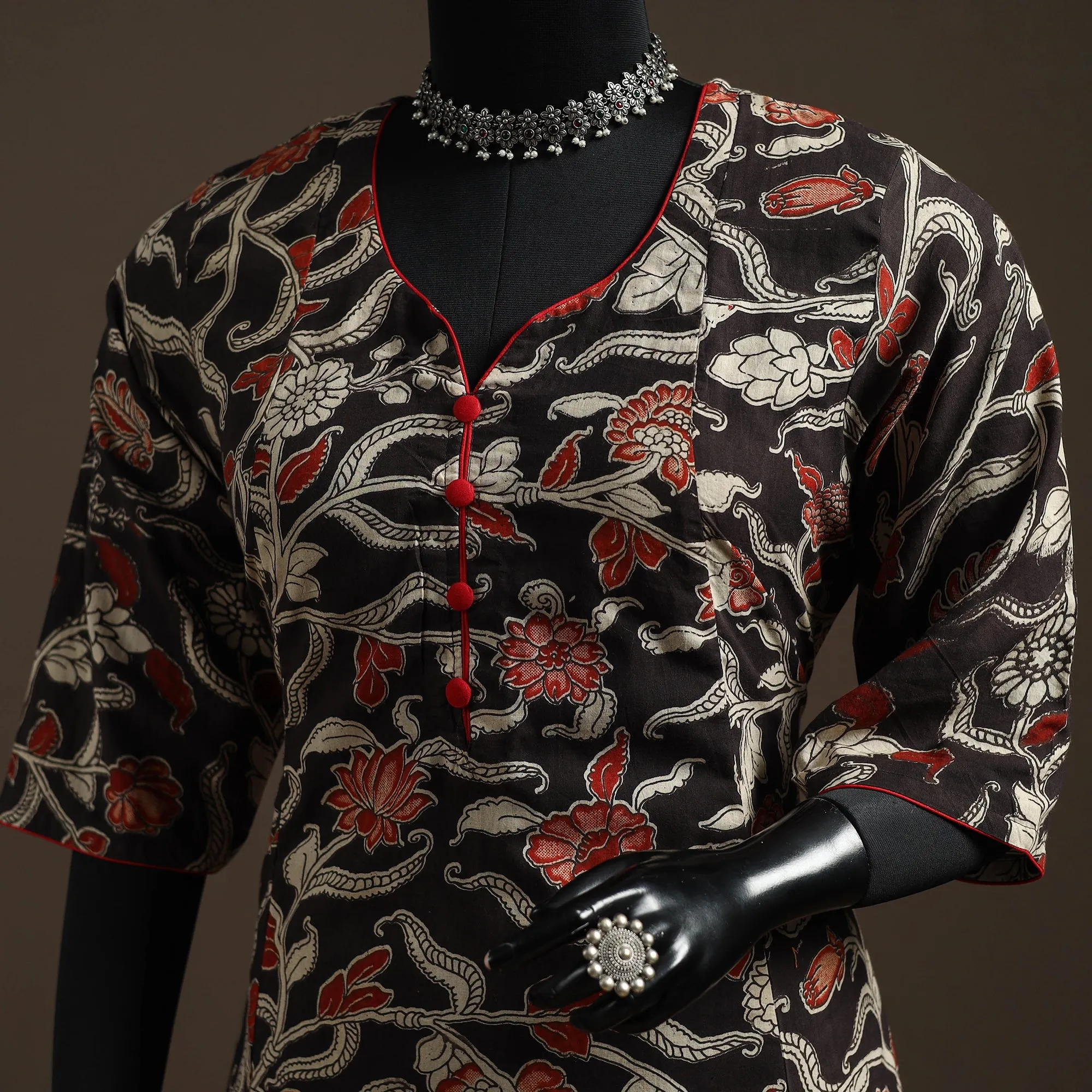 Black - Printed Cotton A-Line Kalamkari Kurta for women 01 sold by Itokri product image thumbnail 3