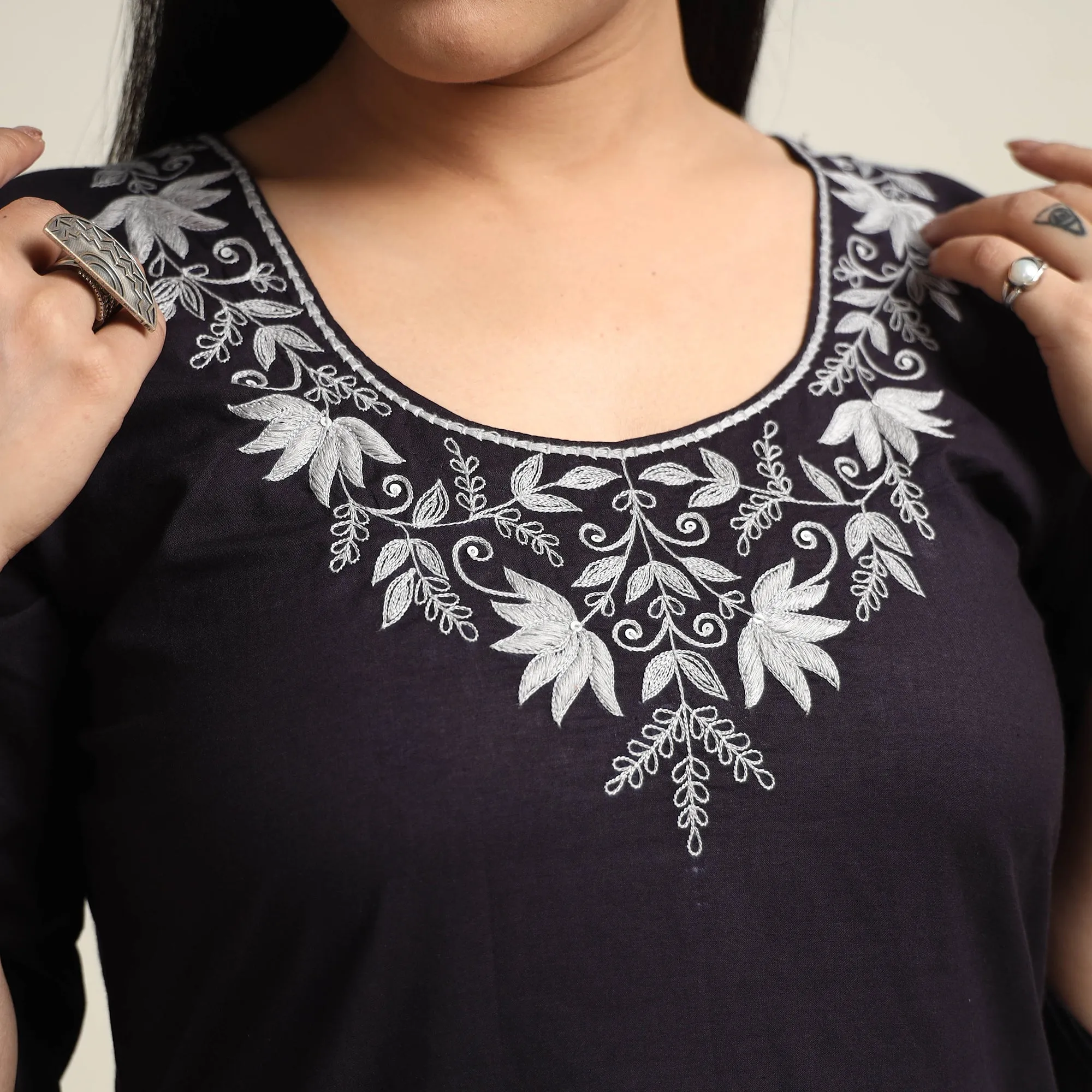 Black Hand Embroidery Plain Cotton Long Kurta sold by Itokri product image thumbnail 4