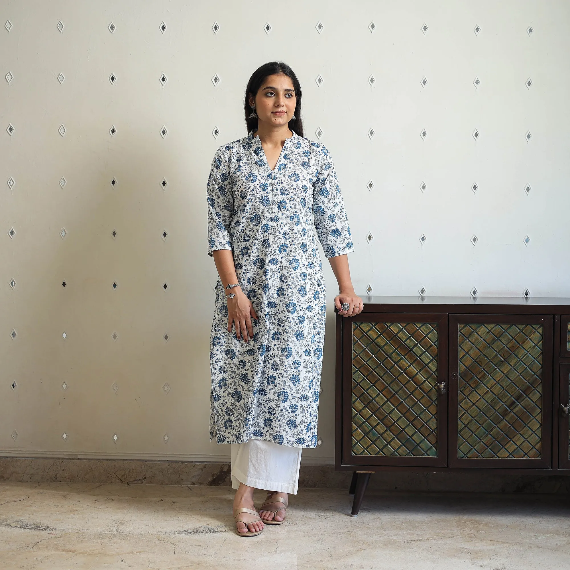 Blue - Block Print Cotton Straight Sanganeri Kurta 01 sold by Itokri product image thumbnail 5