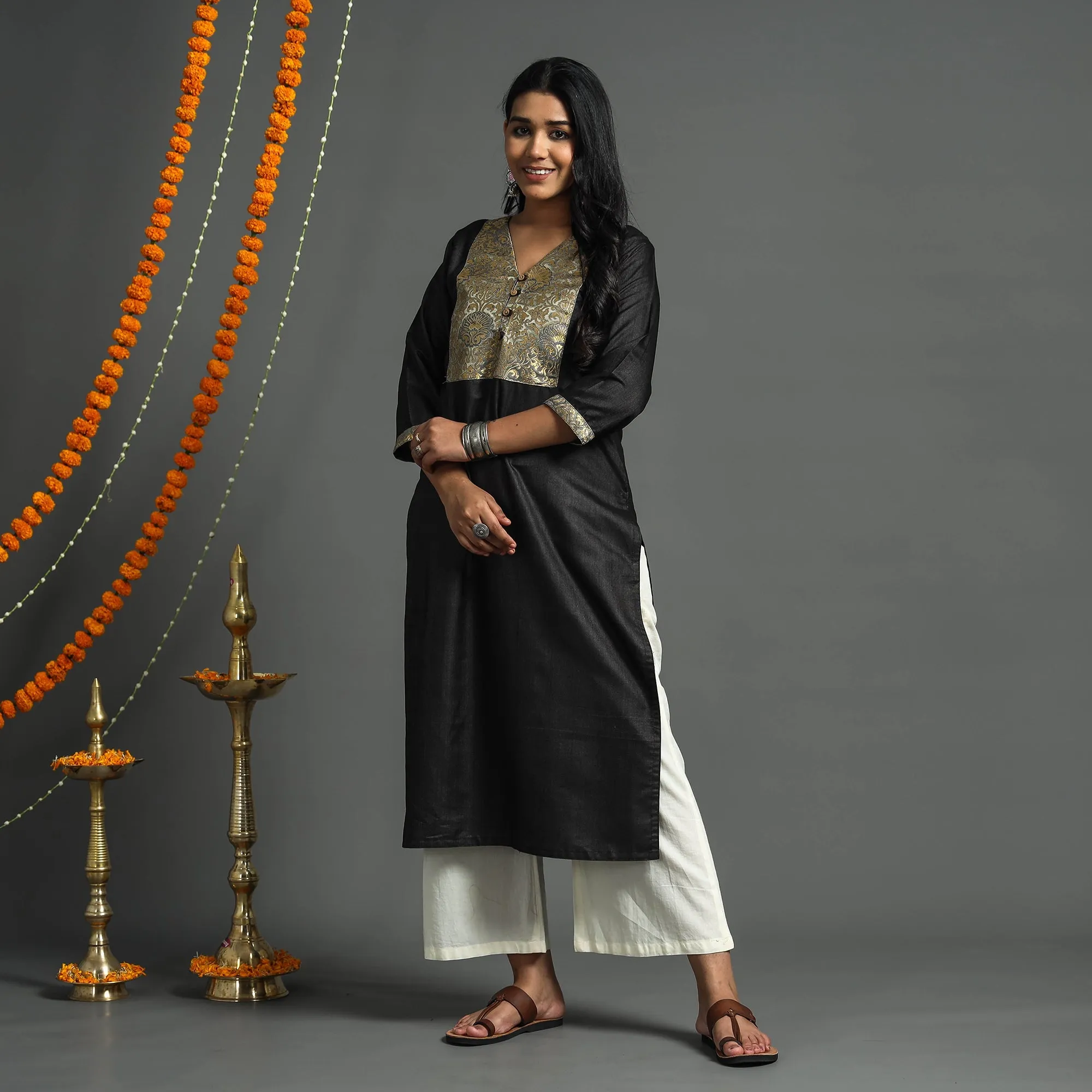 Black - Plain Tussar Silk Handloom Banarasi Patchwork Straight Kurta sold by Itokri product image thumbnail 3